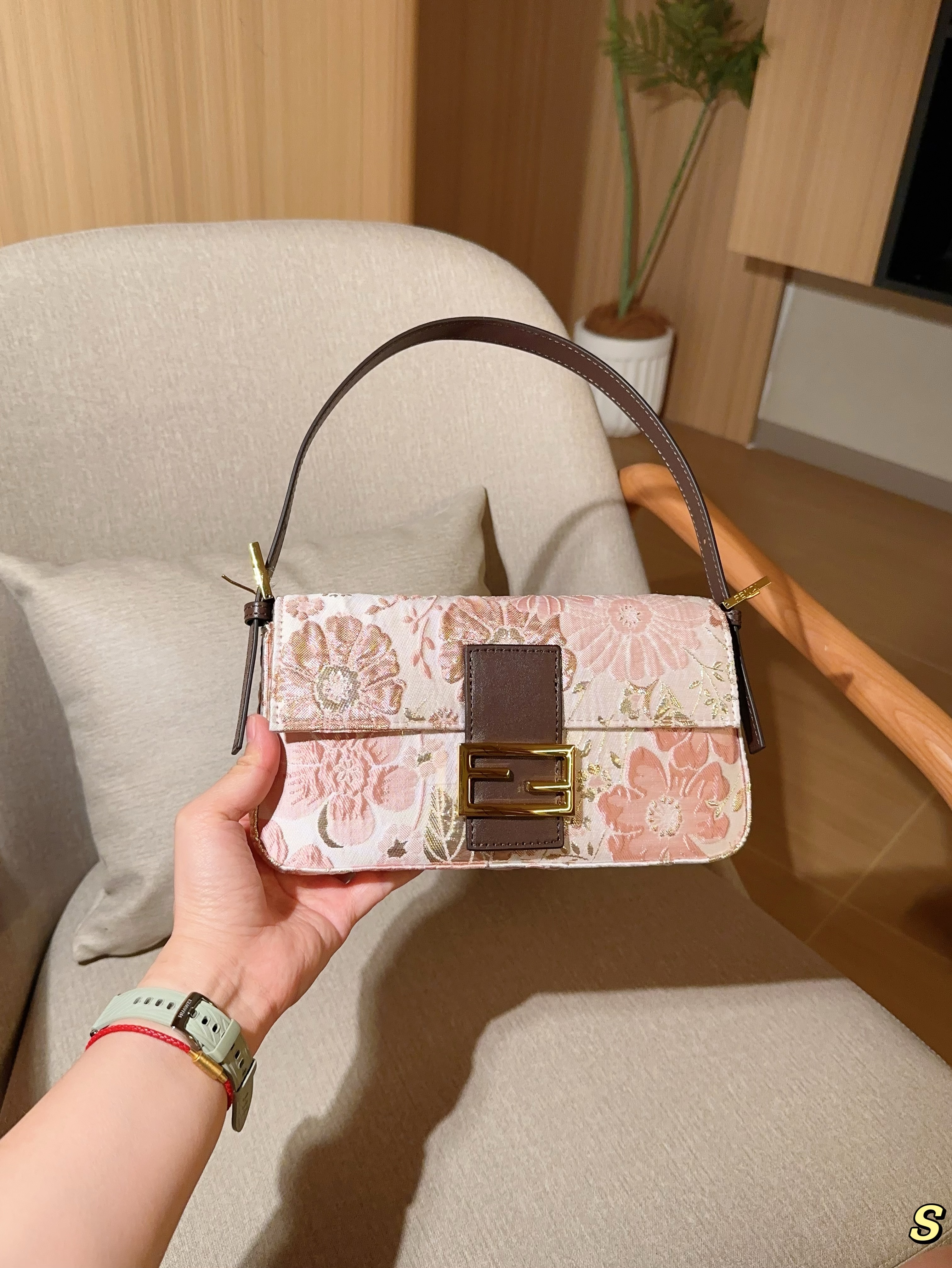 Fendi hand-held baguette bag