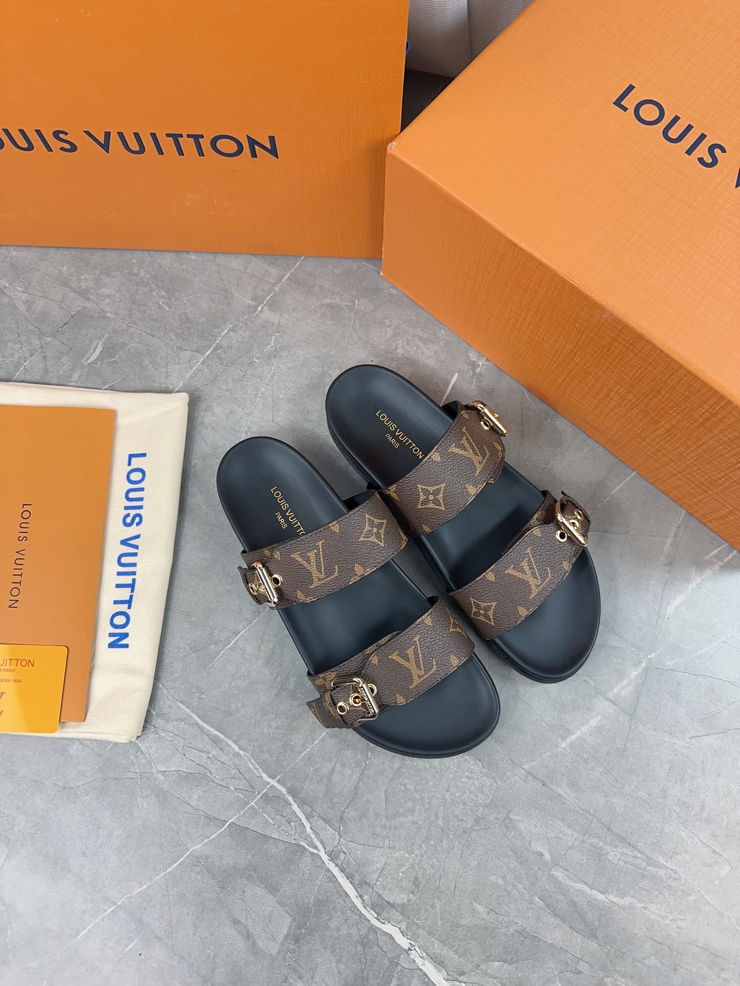 Louis Vuitton's new slippers are versatile and simple