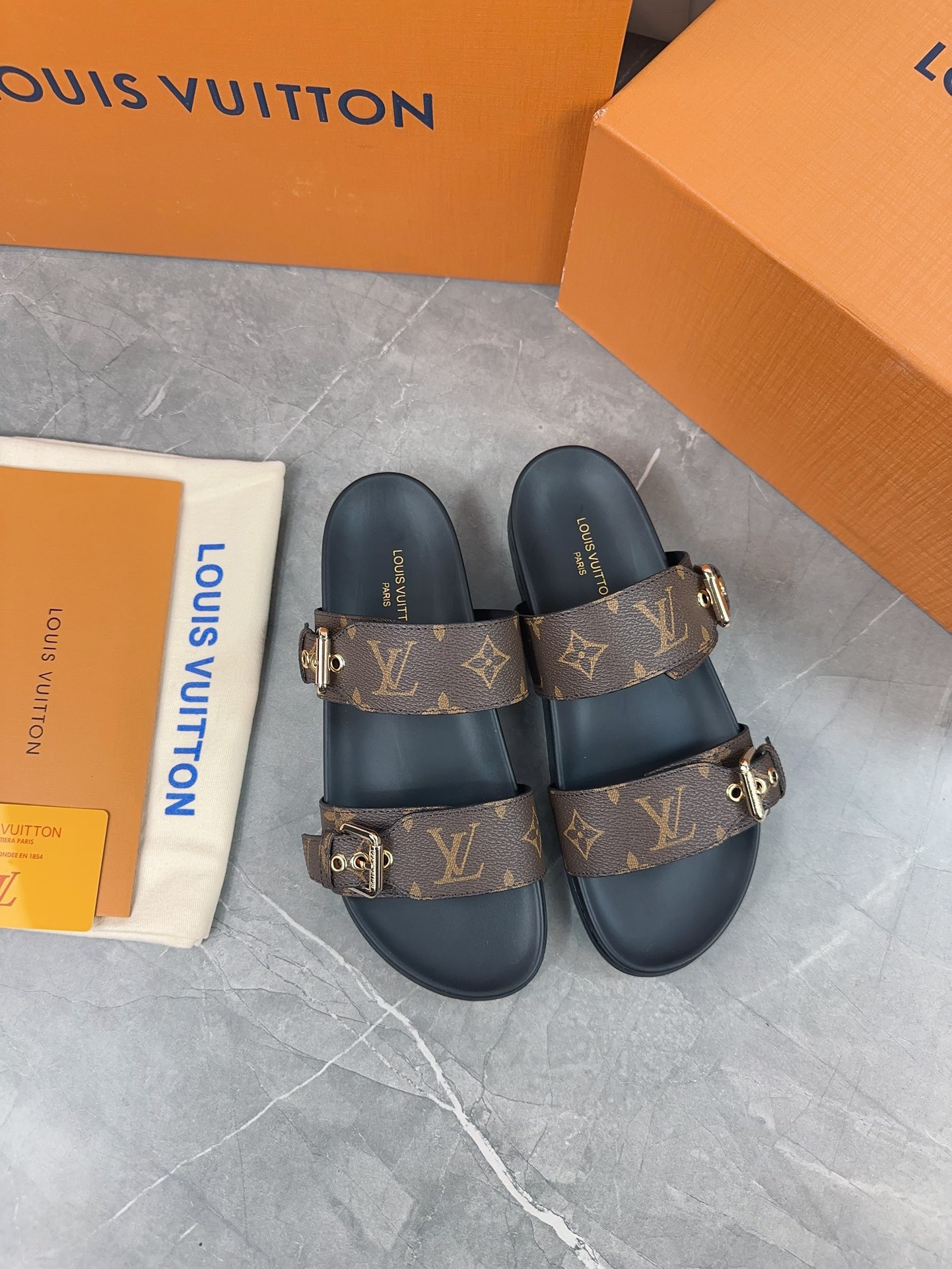 Louis Vuitton's new slippers are versatile and simple