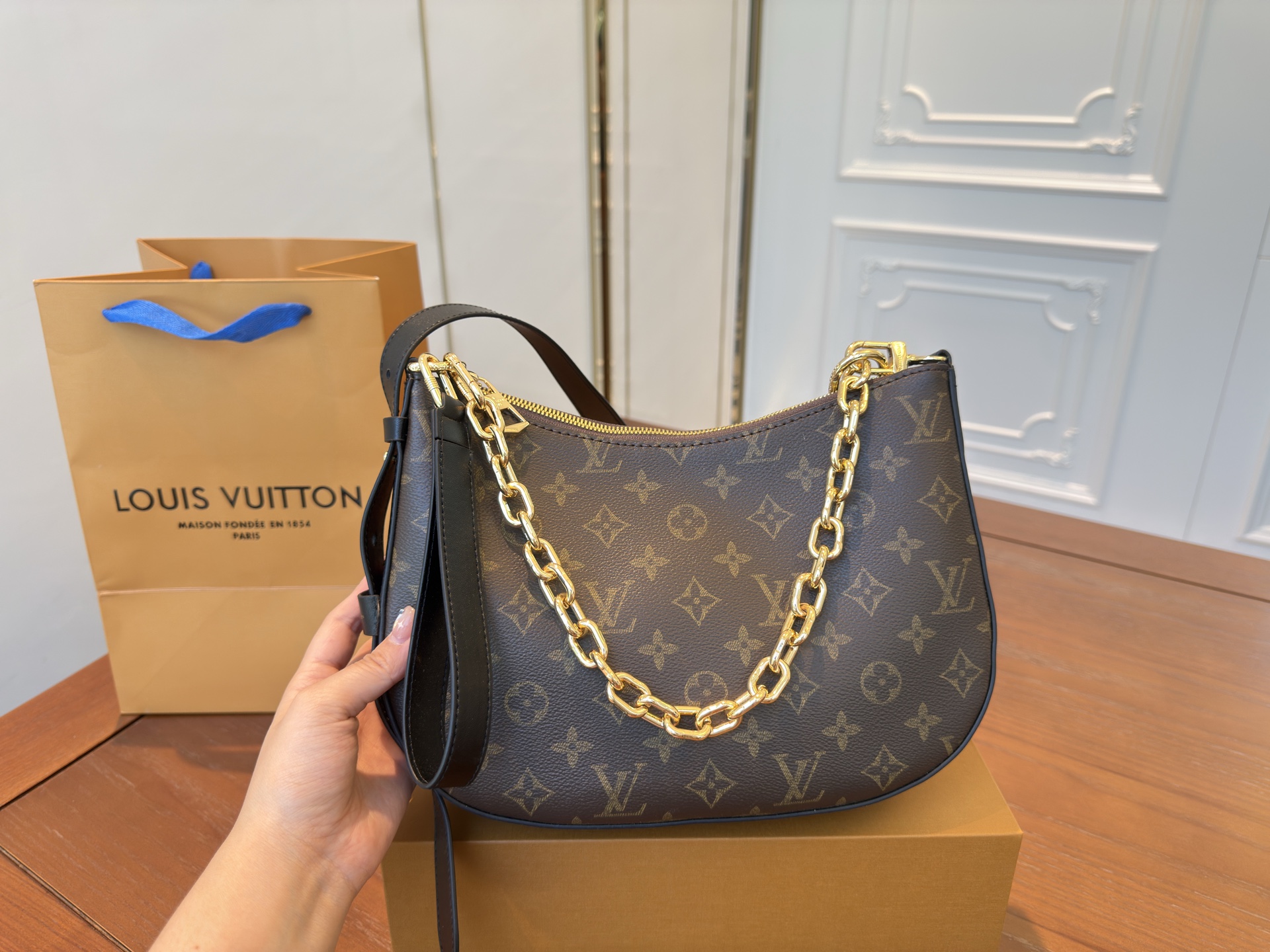 LV 25 New Cookie Biscuit Bag