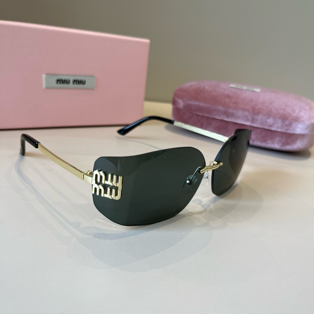 MIUMIU sunglasses