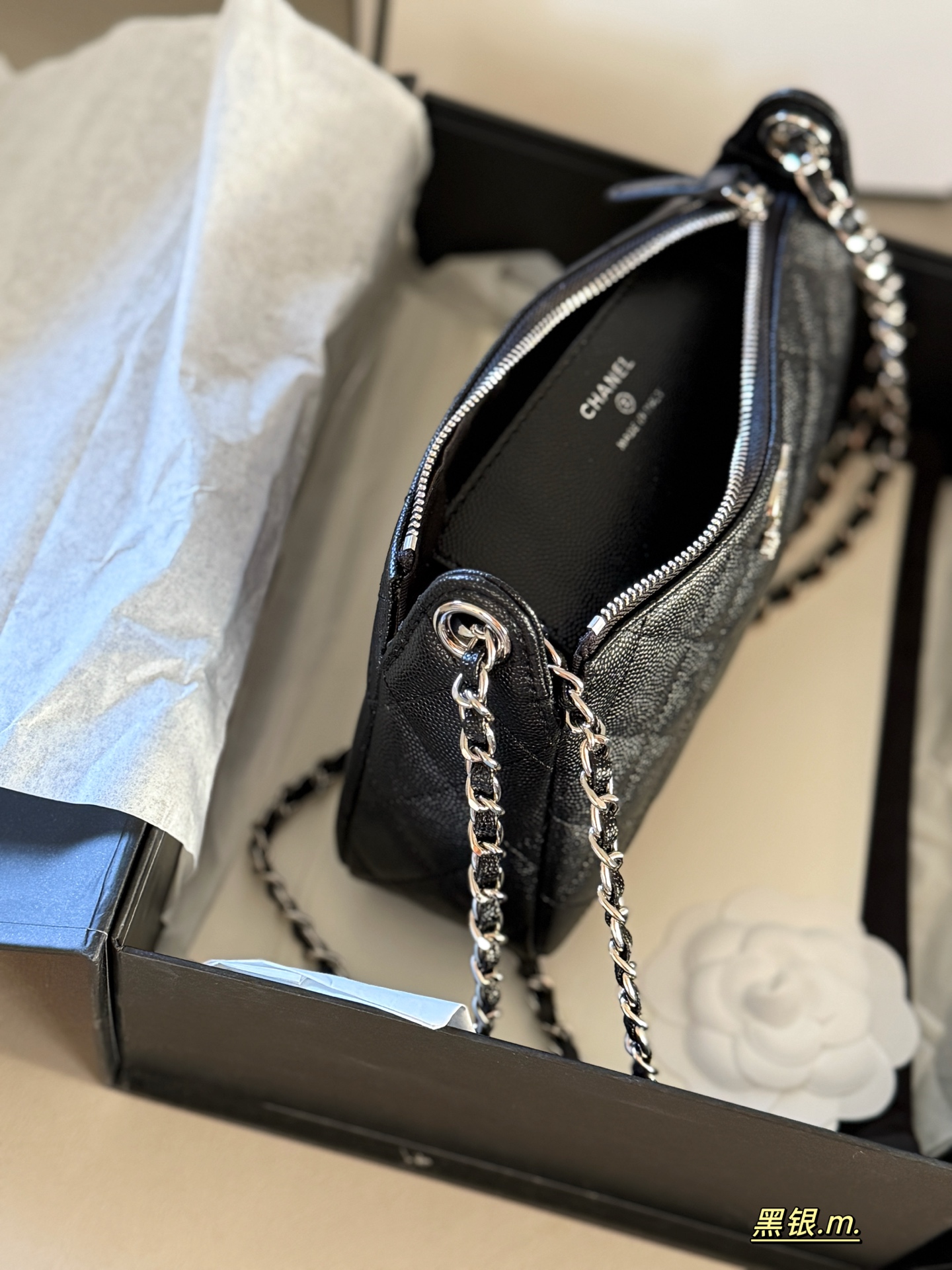 Chanel Star Mahjong Set with Lychee Pattern shoulder bag