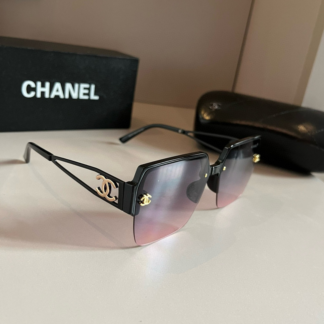 Chanel fashione sunglasses