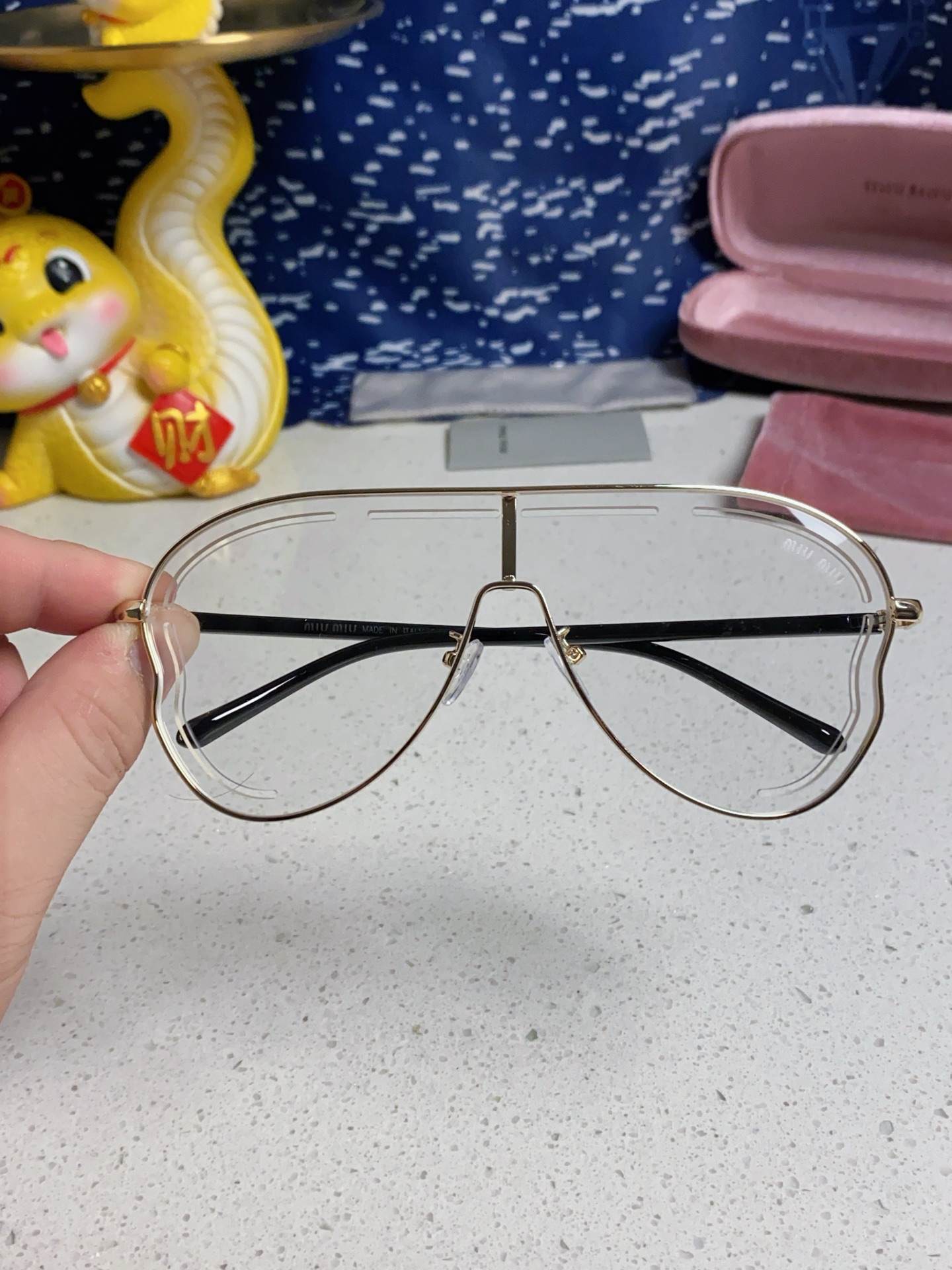 MIUMIU hip-hop sunglasses