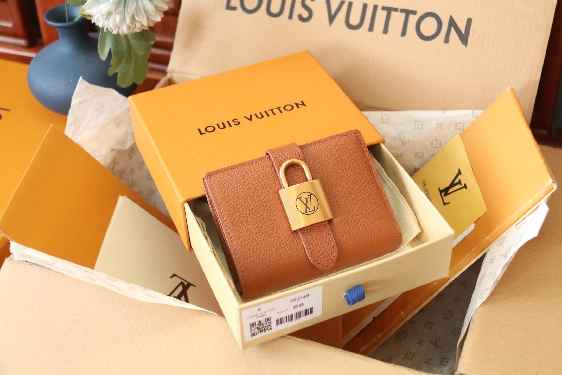 Top version high quality LV Portfoille Locky cowhide bag