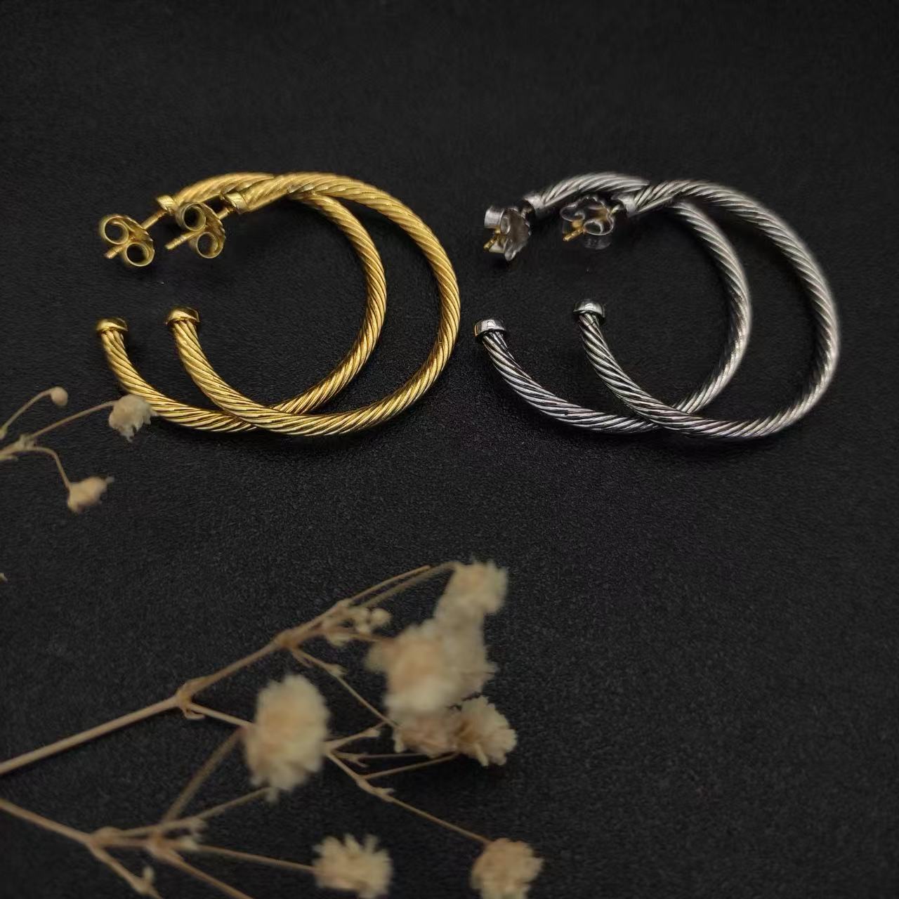 David Yurman single twist gold oversized earrings