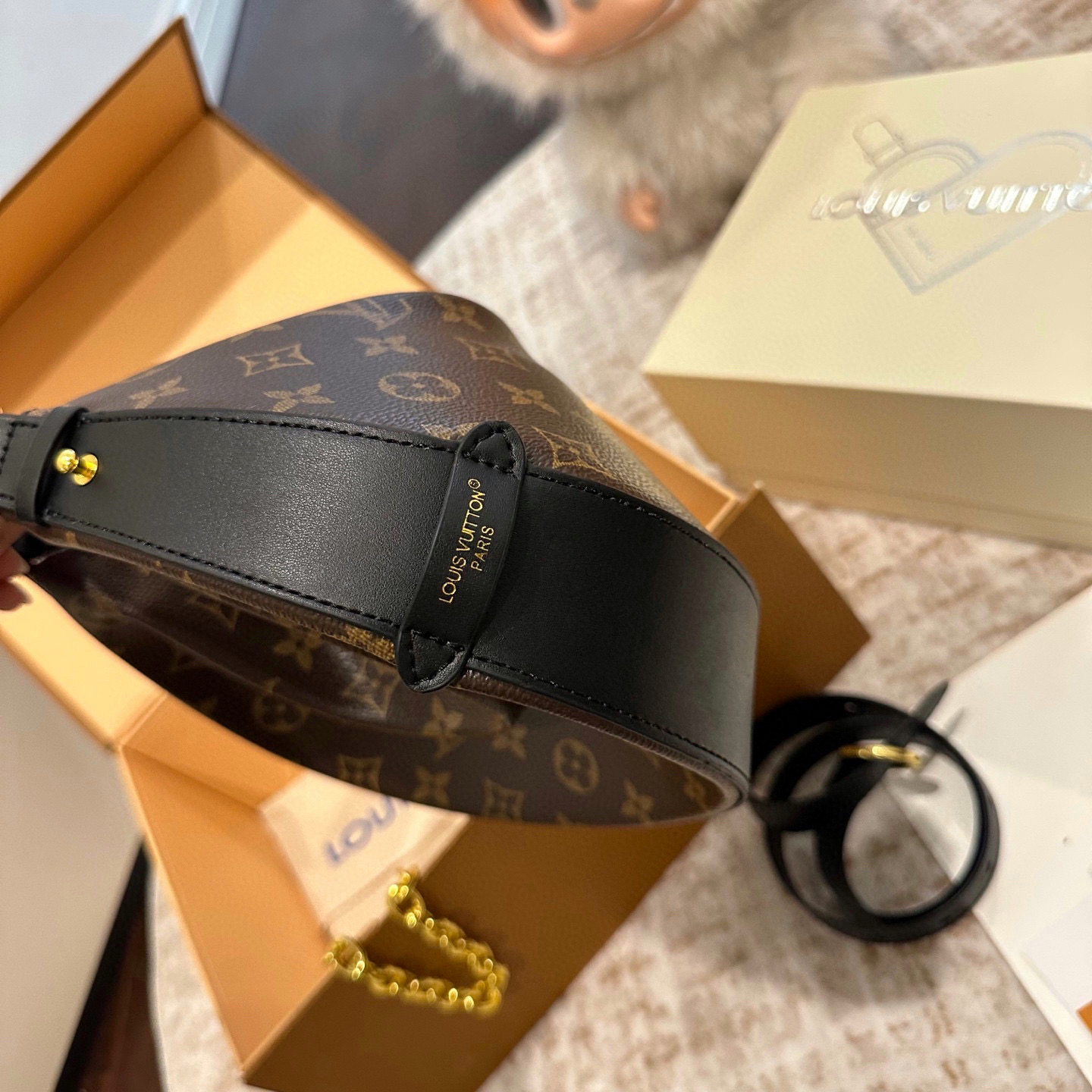 LV Cookie BB Chain Cookie Bag