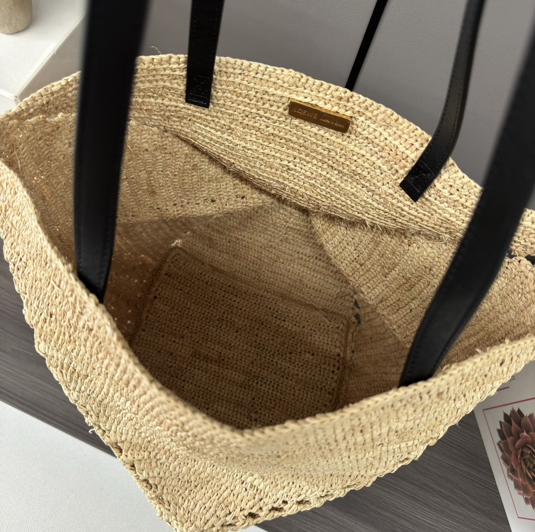 Top version Loewe Puzzle Fold handbag