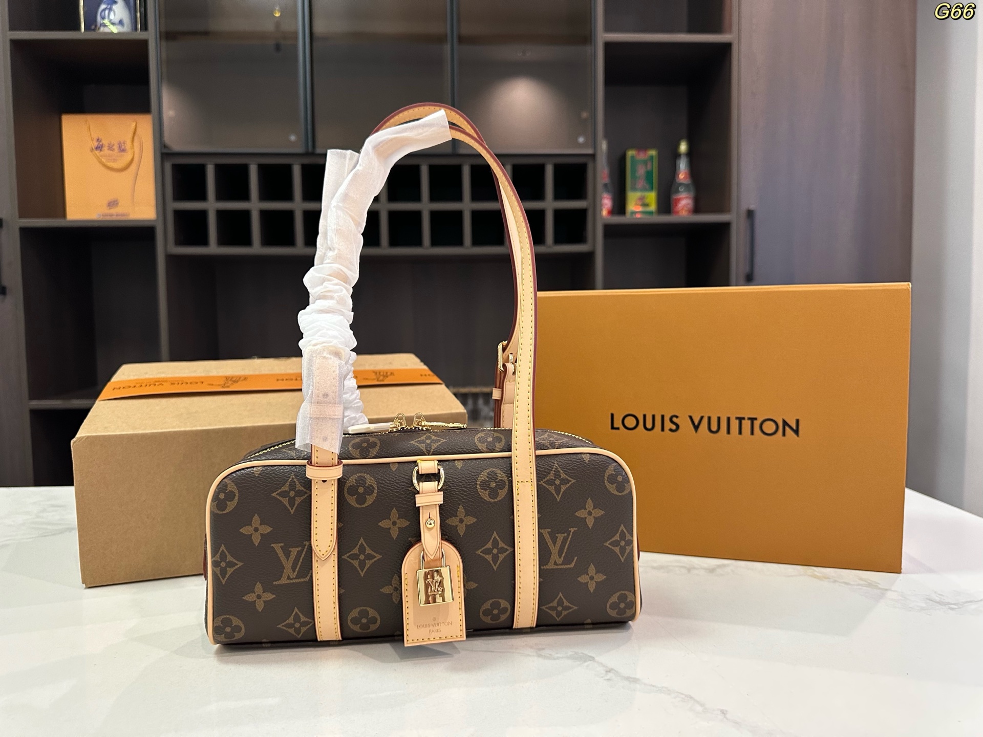 LV Hangon Bowling Bag