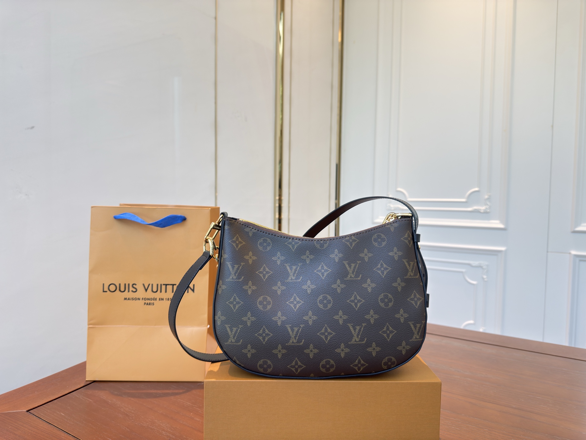 LV 25 New Cookie Biscuit Bag