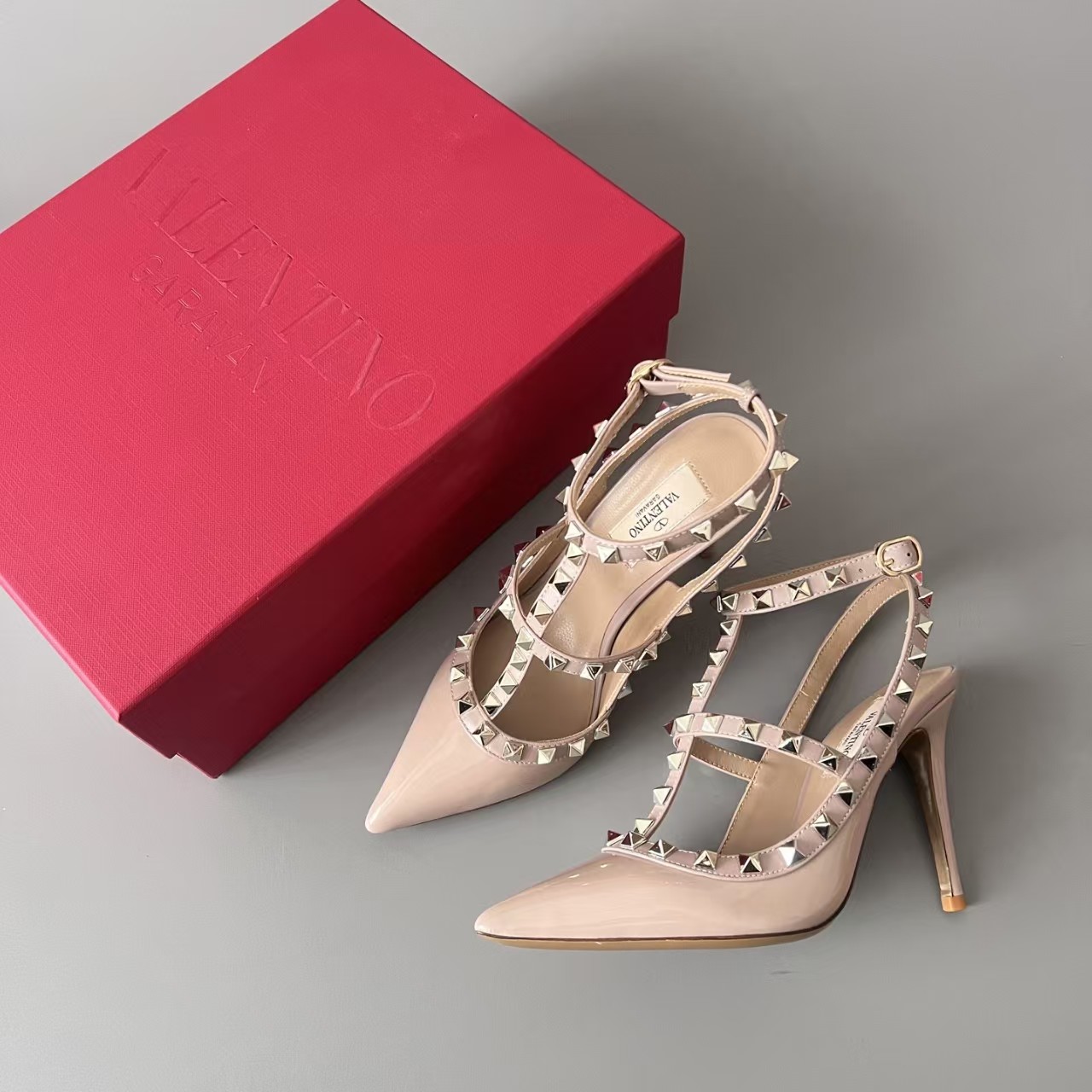 Rostud Valentino patent leather studded high heels