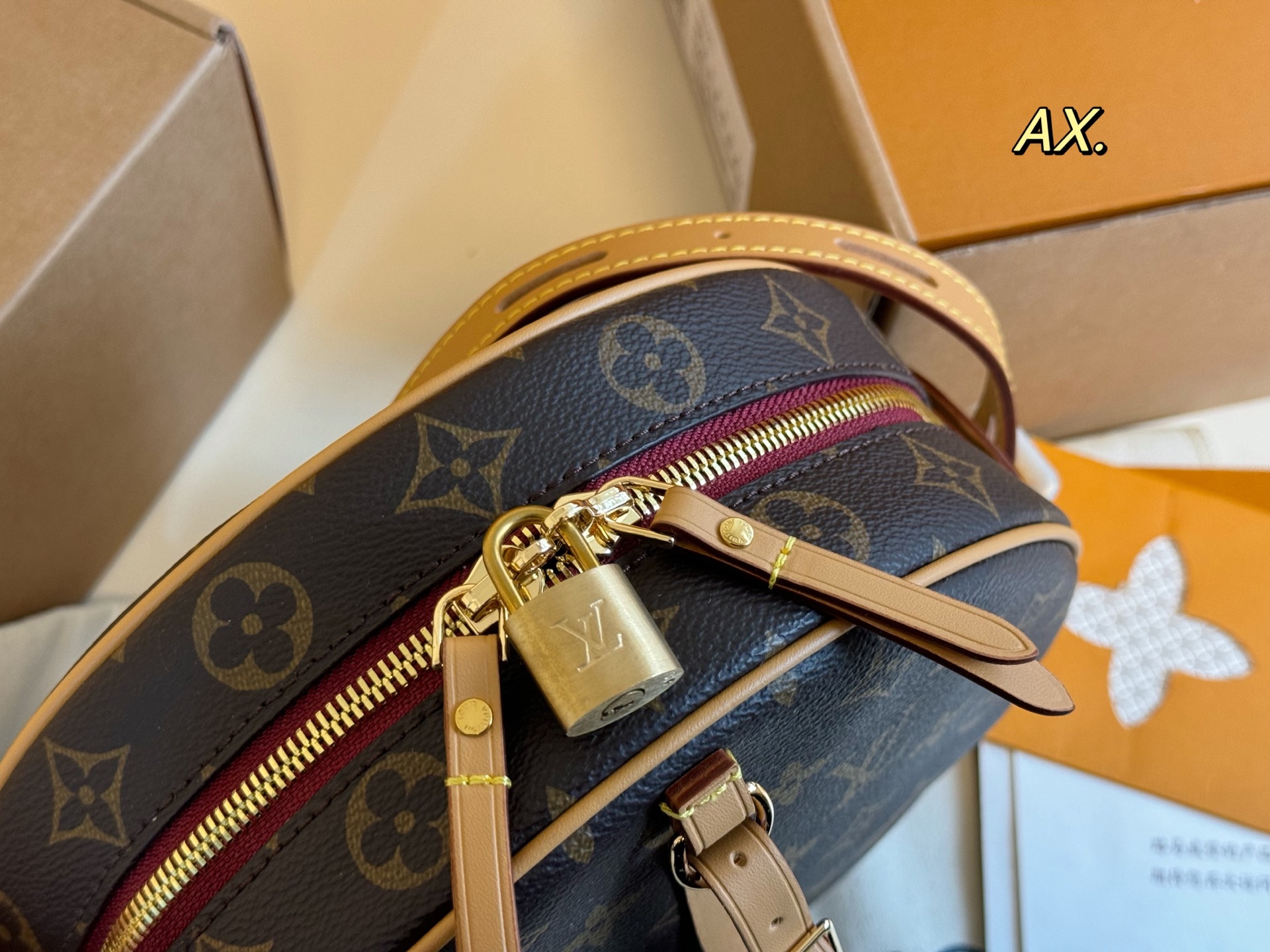 LV Louis Vuitton Round Bag