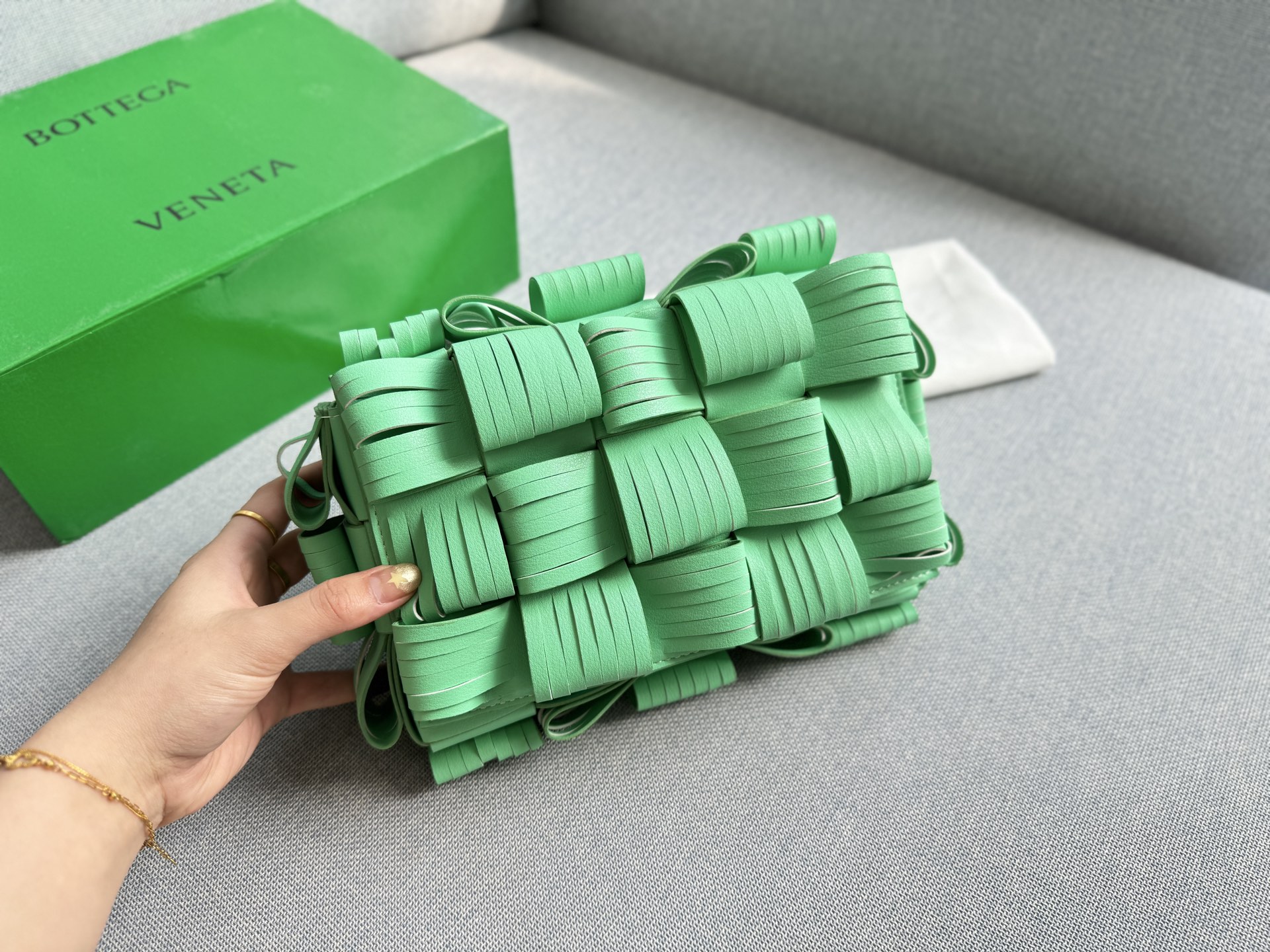 Boteaa Veneta CASSETTE Pillow bag