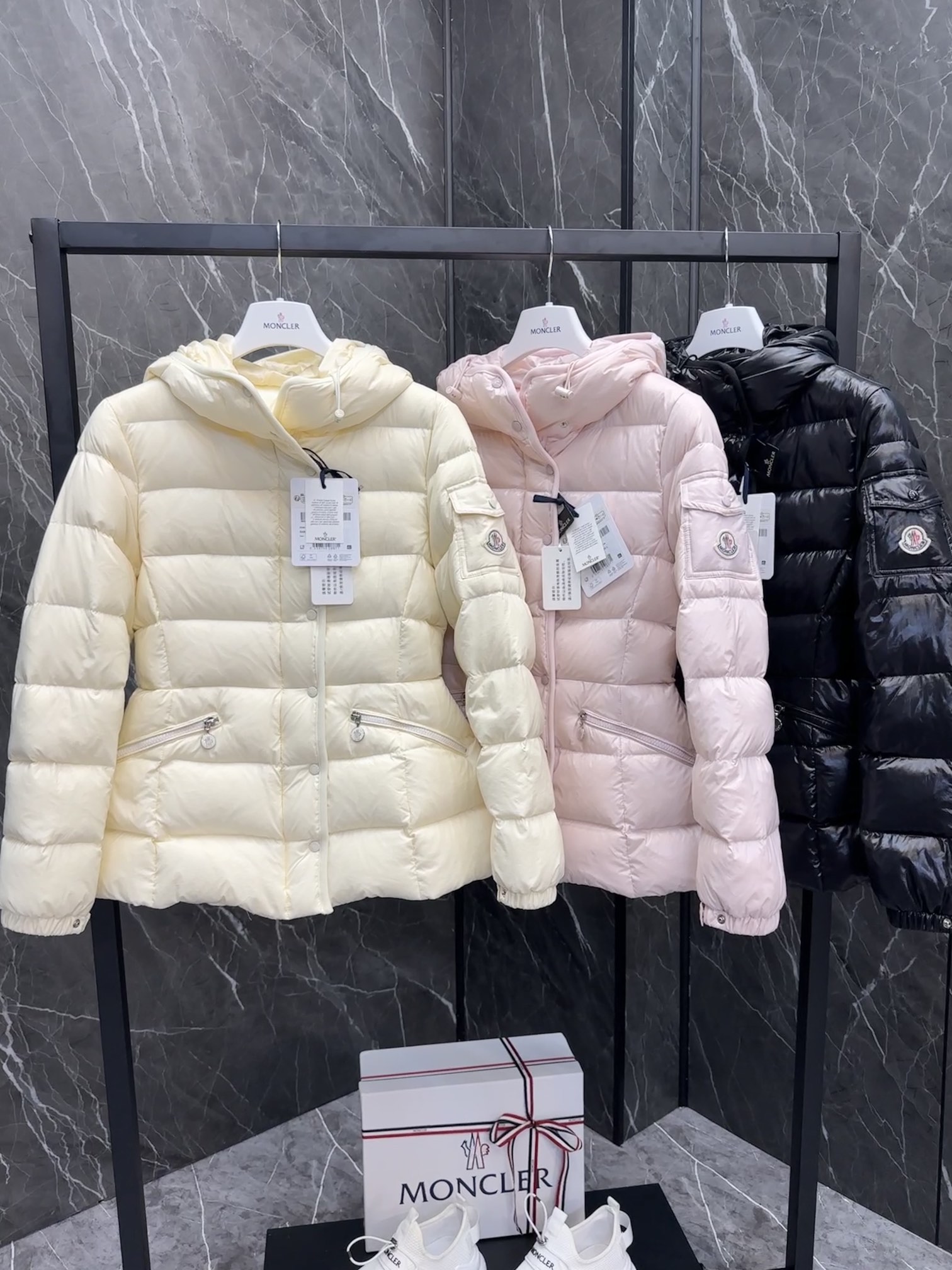 Moncler Barante Down Jacket