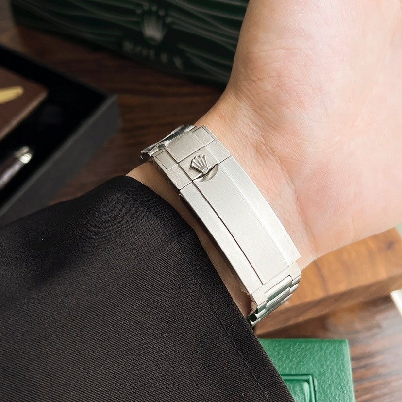 Rolex Submariner watch movement