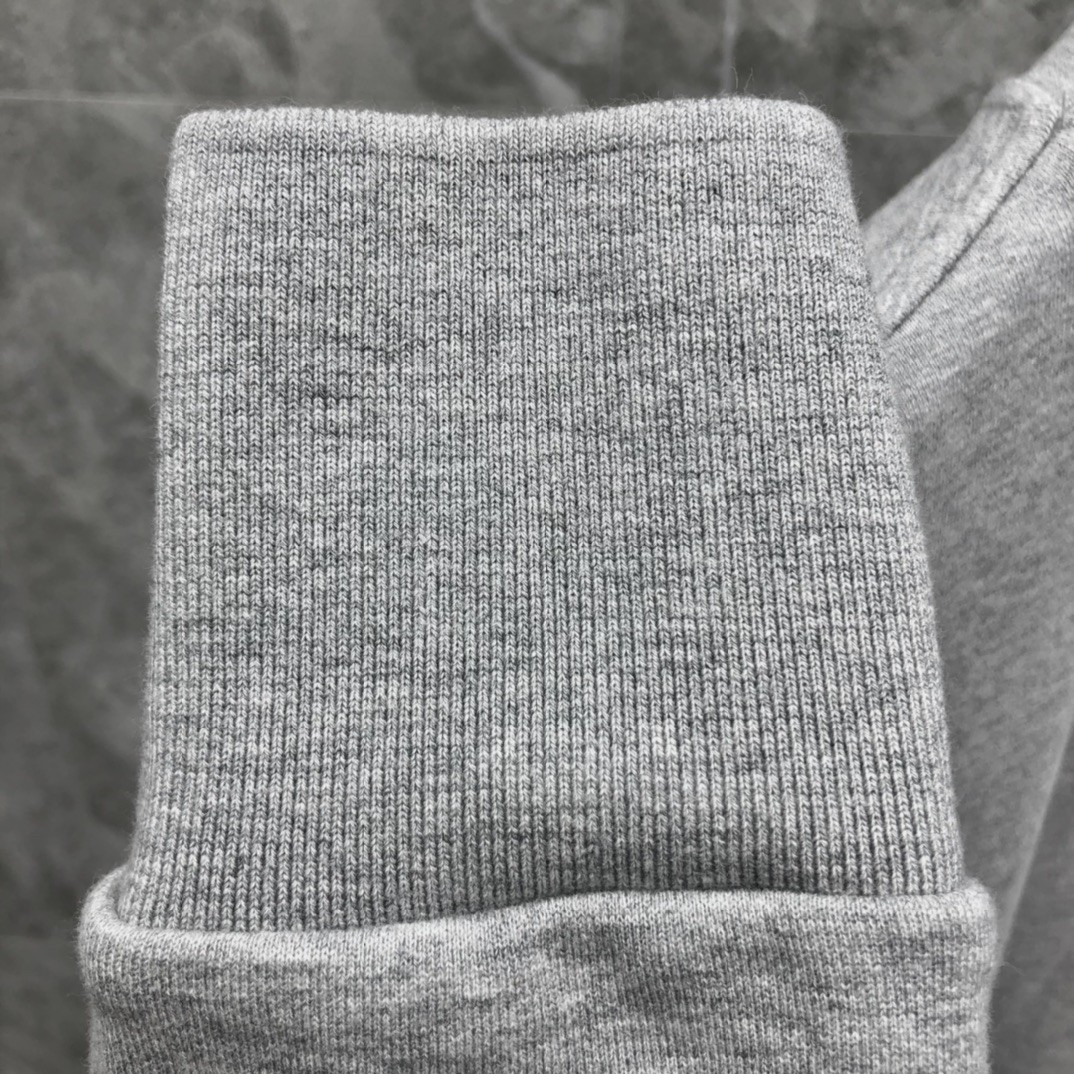 TB crewneck sweatshirt