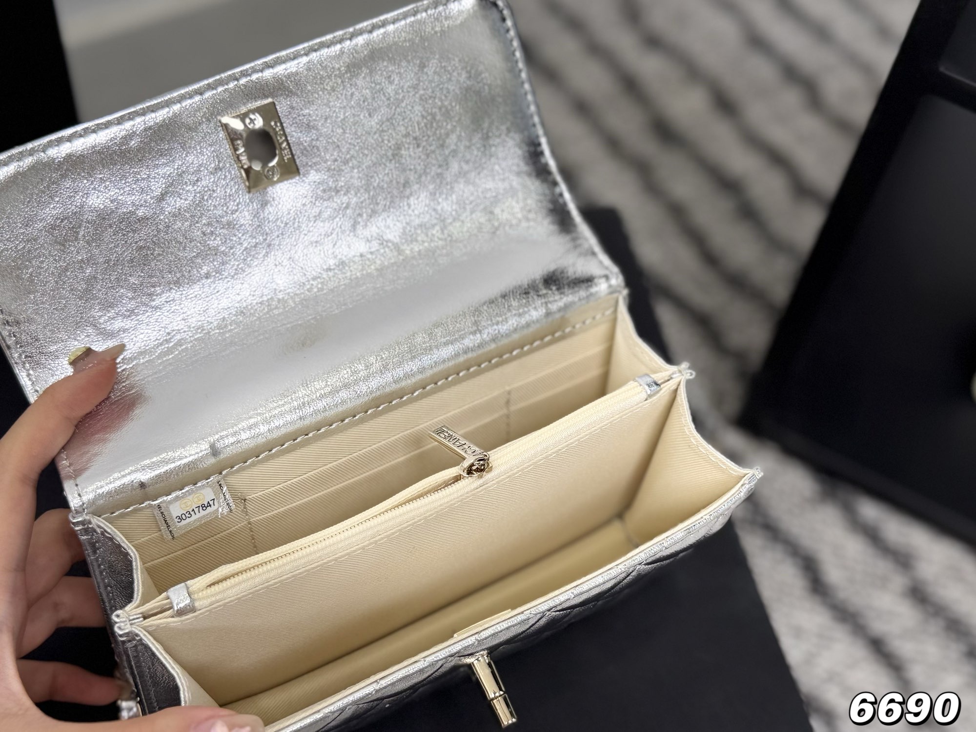 Chanel woc chain crossbody bag