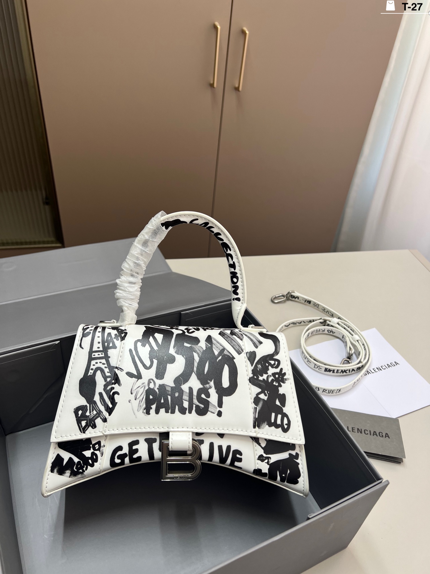 Balinese graffiti hourglass bag