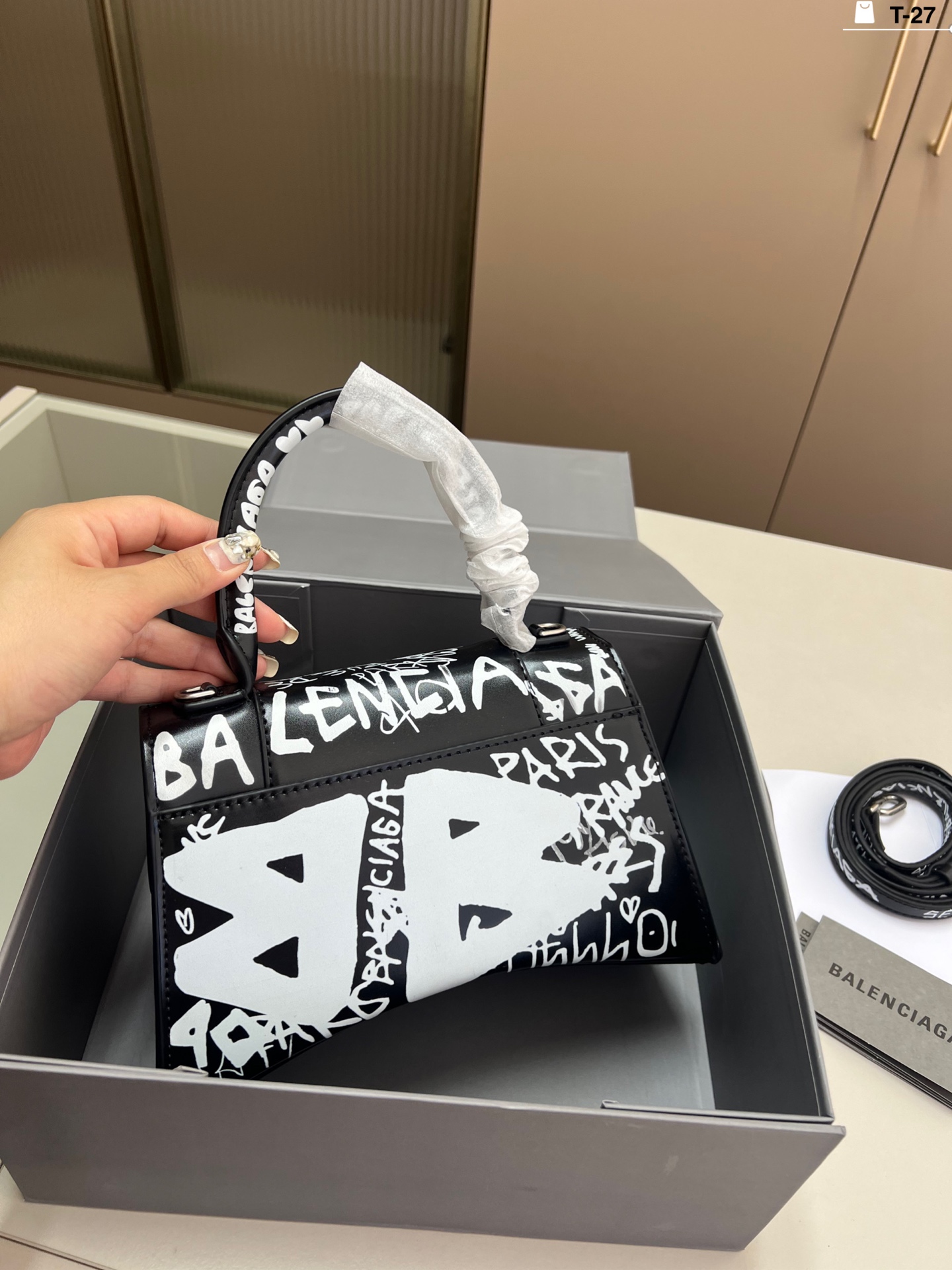 Balinese graffiti hourglass bag