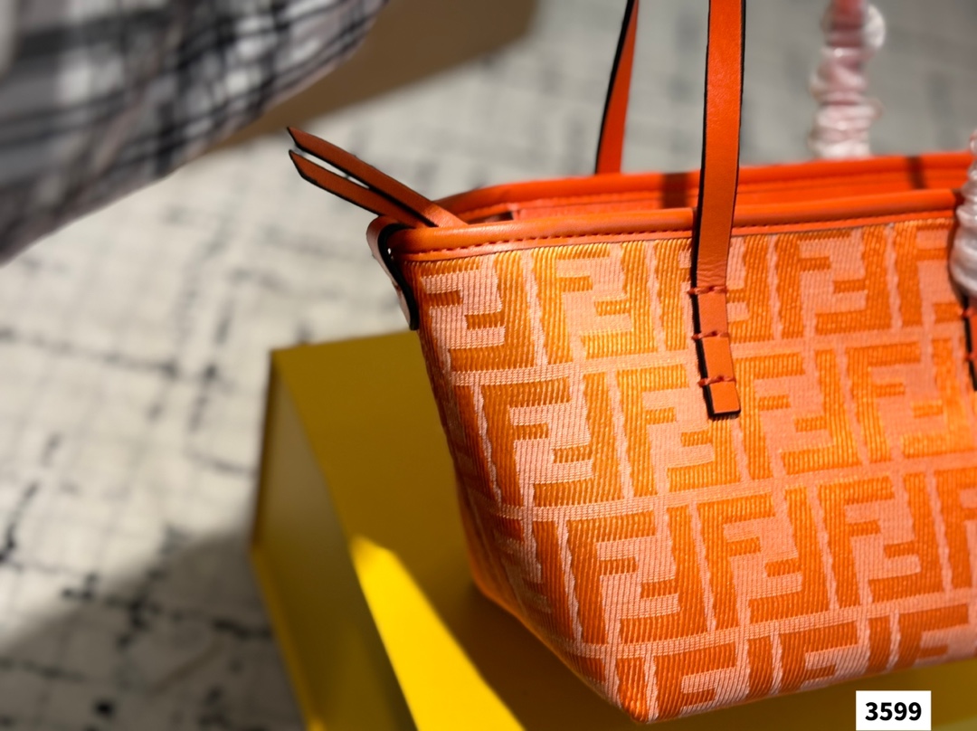 Fendi ROl vegetable basket bag