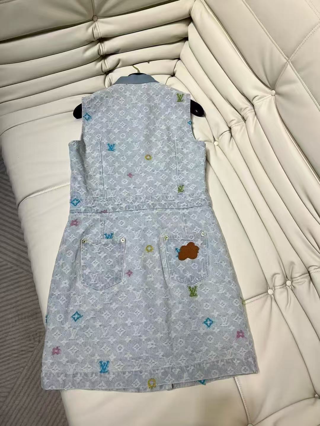 LV button denim dress