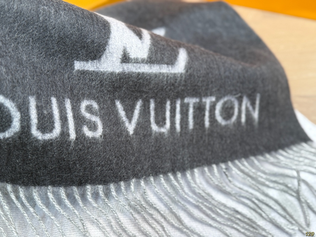 LV new jacquard double-sided scarf