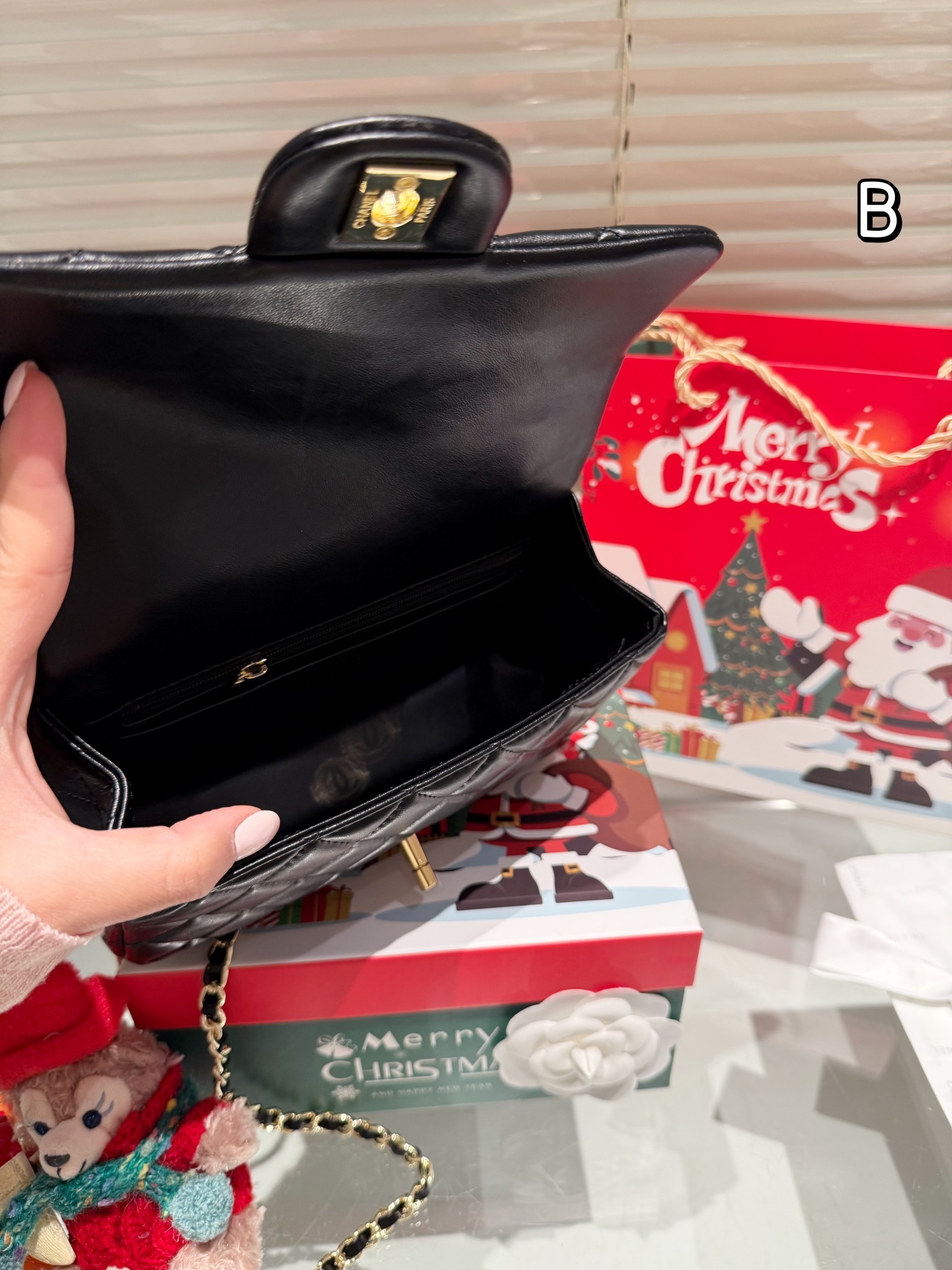 Chanel 22B Metal Handle Mini CF - Christmas Gift Box Edition