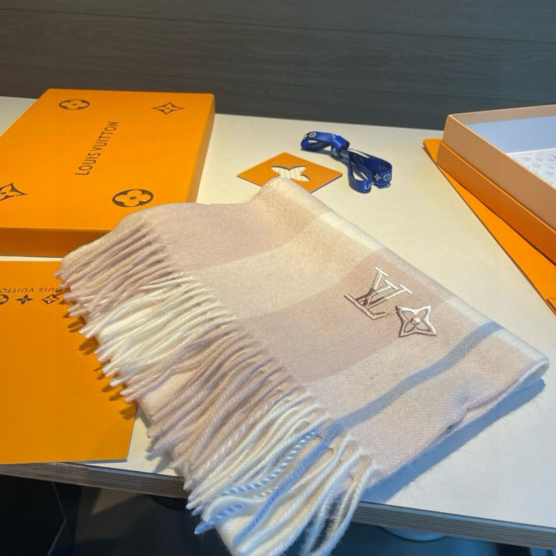 LV Scarf