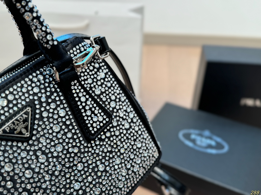 Prada rock crystal BlingBling Diamond handbag