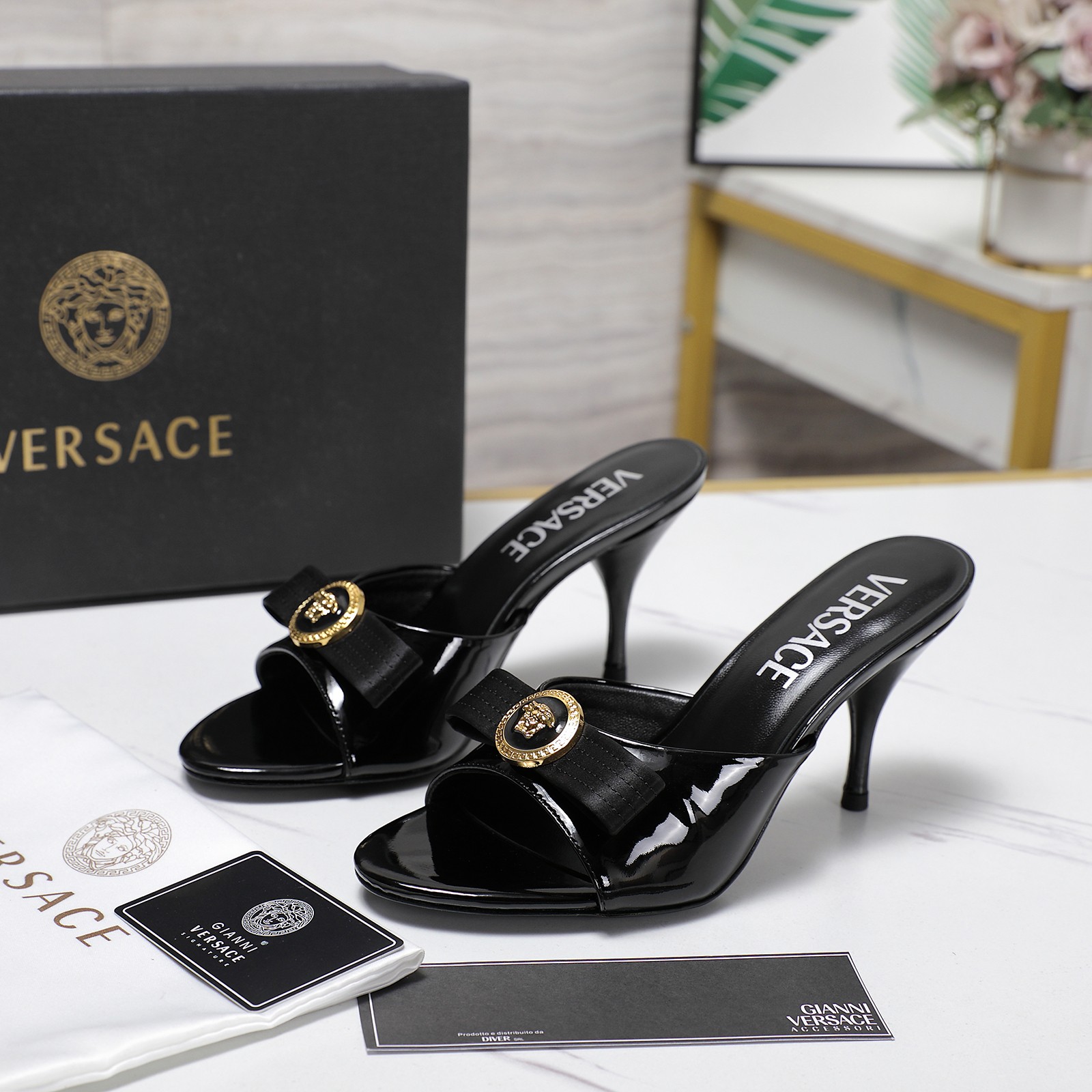 Versace 2025/SS  Dulisha buckle high-heeled sandals slippers