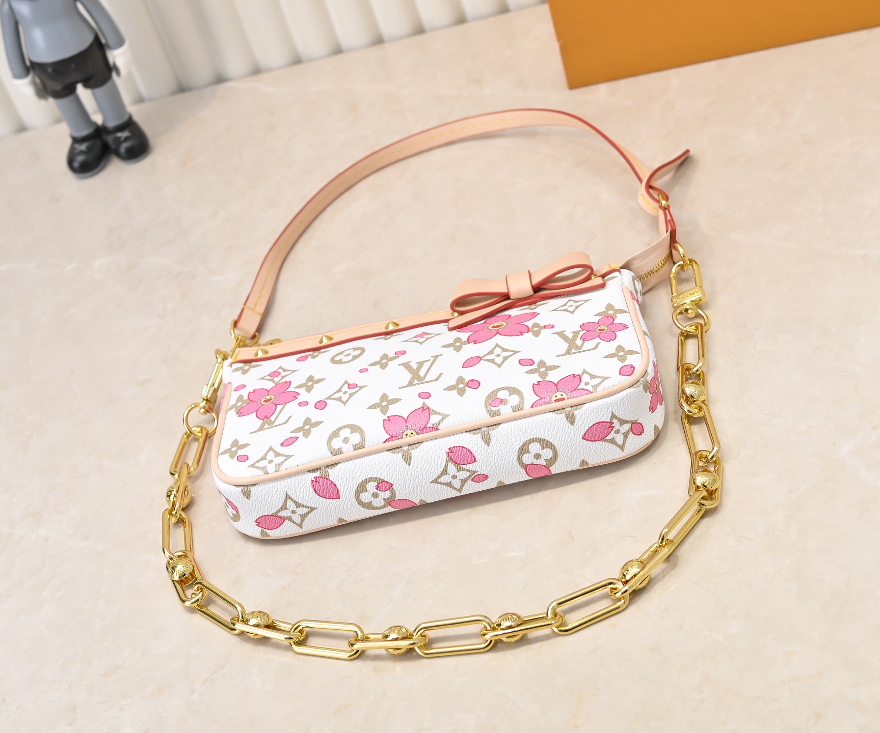 LV Pochette Accessoires Monogram chain shoulder bag