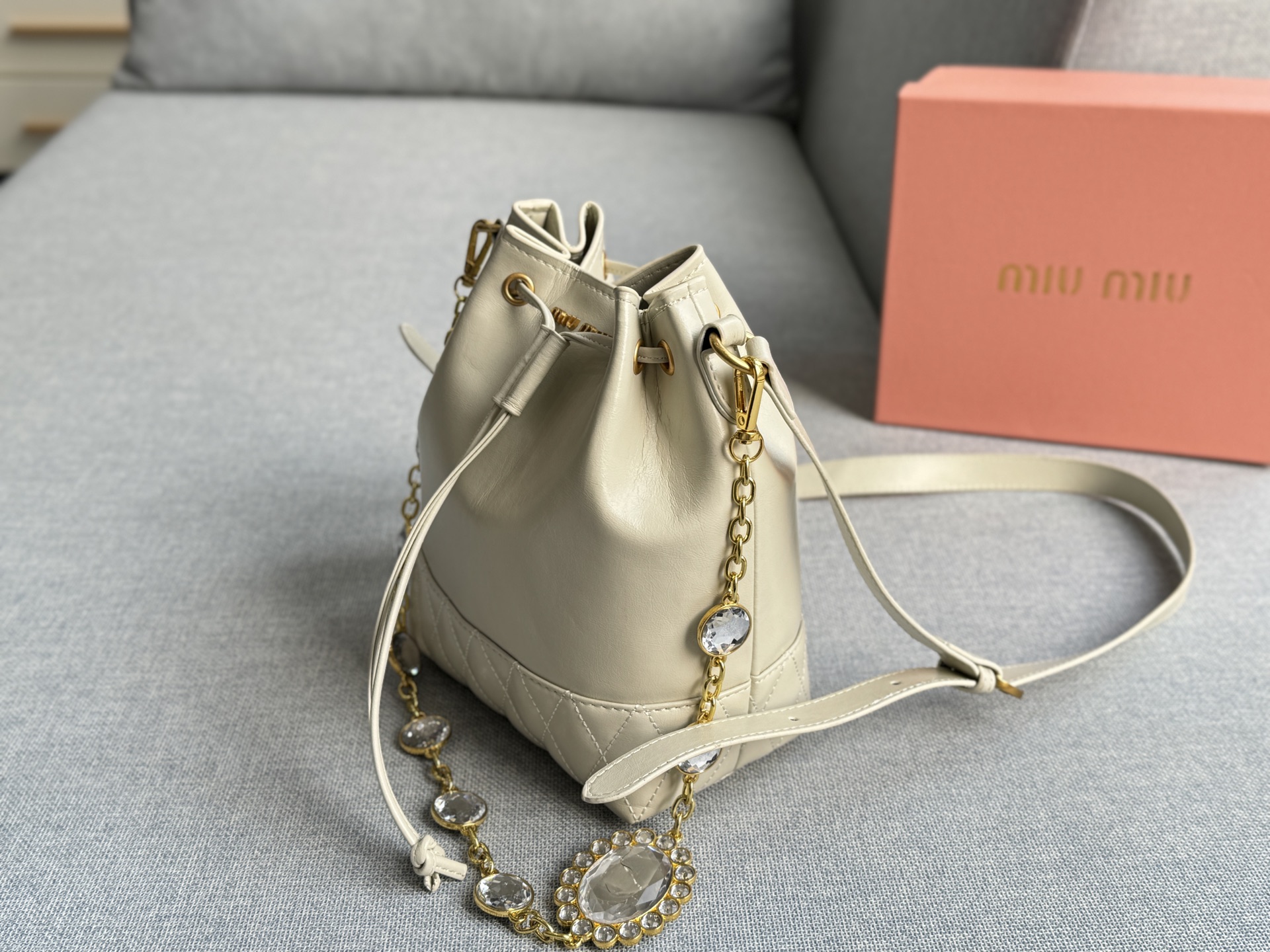 MIU MIU water drill chain bucket bag