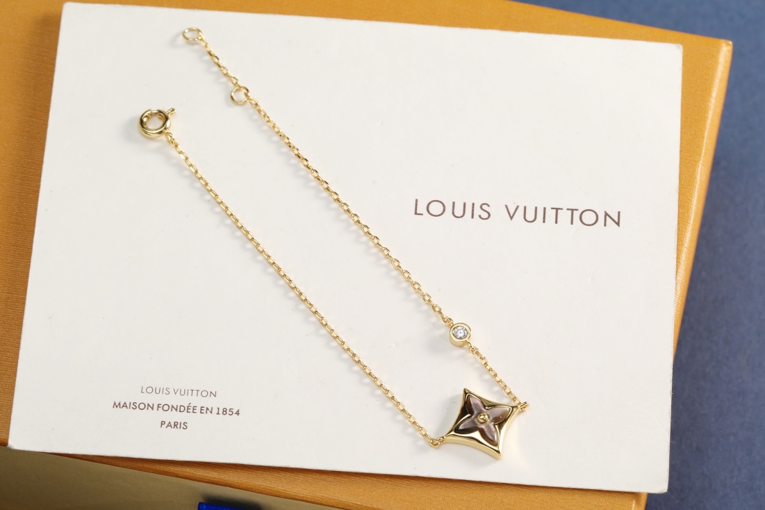 LV rhombus bracelet