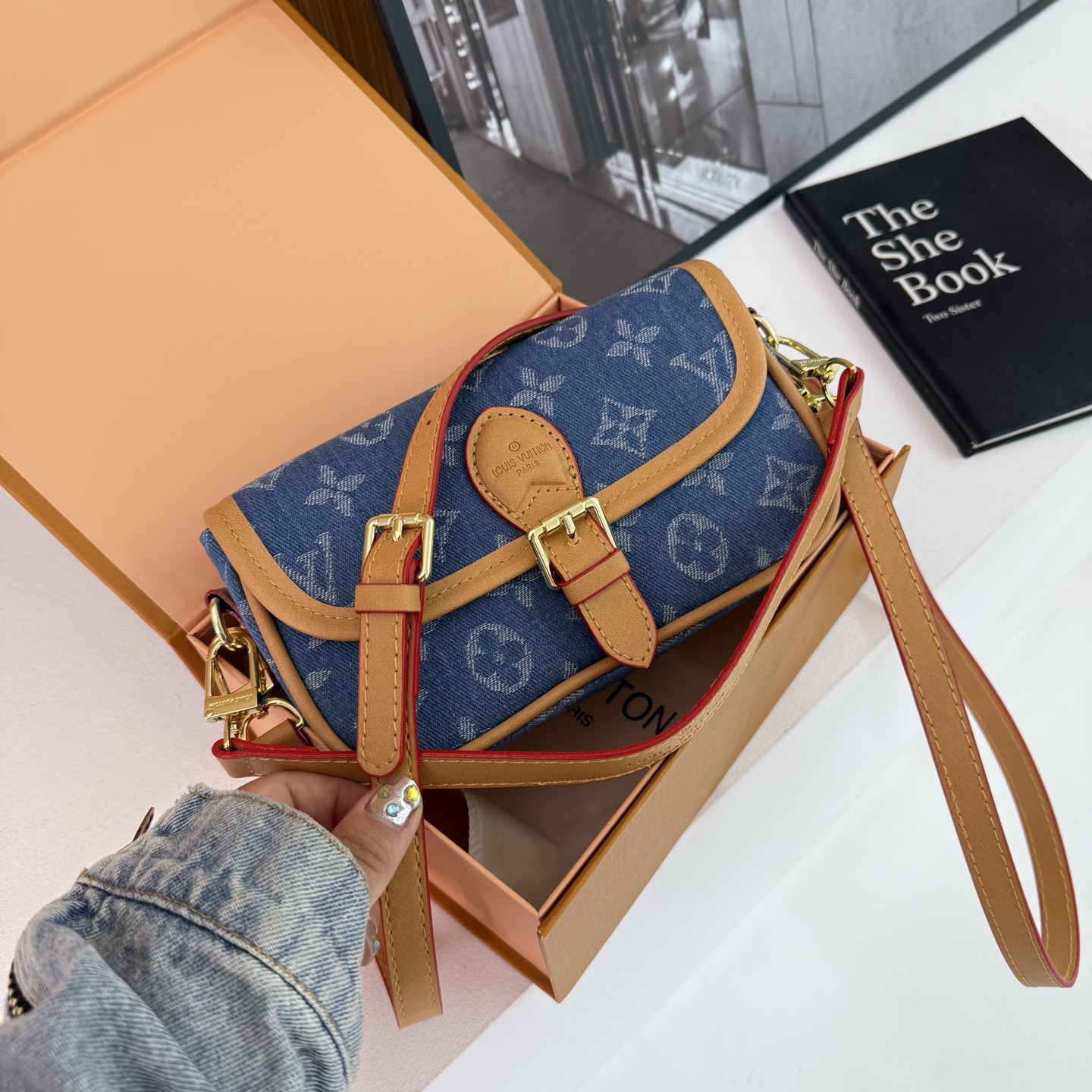 LV crossbody bag 8A quality