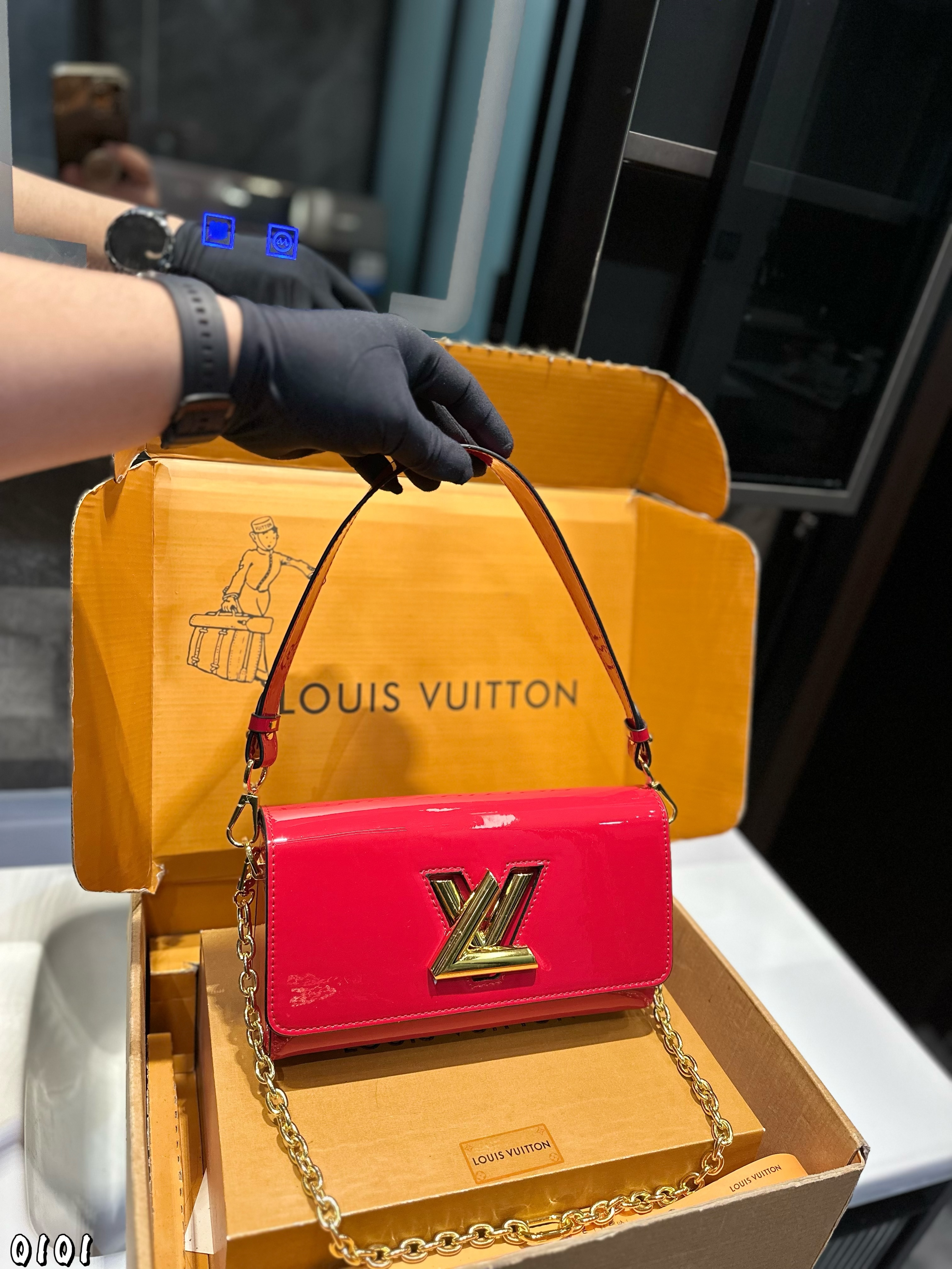 LV TWIST Baguette bag