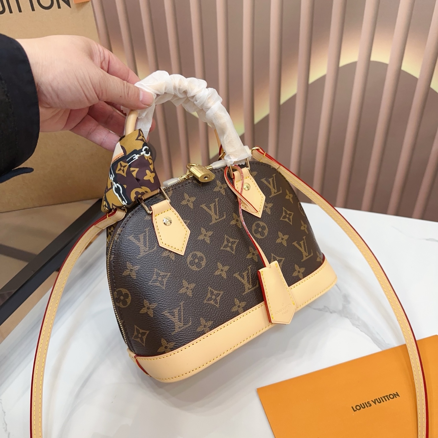 Louis Vuitton LV alma bag shell shoulder retiro bag