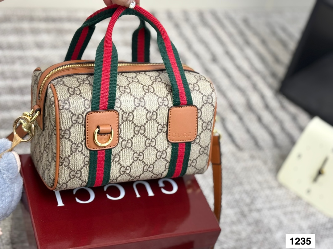 Designer Gucci Boston Pillow Bag