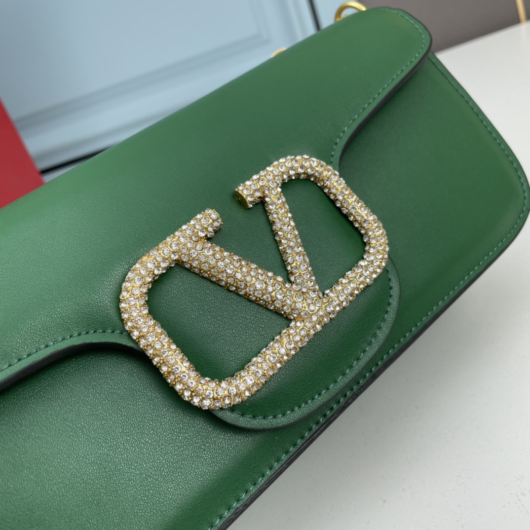 VALENTINO LOCÒ VLogo Signature chain shoulder bag