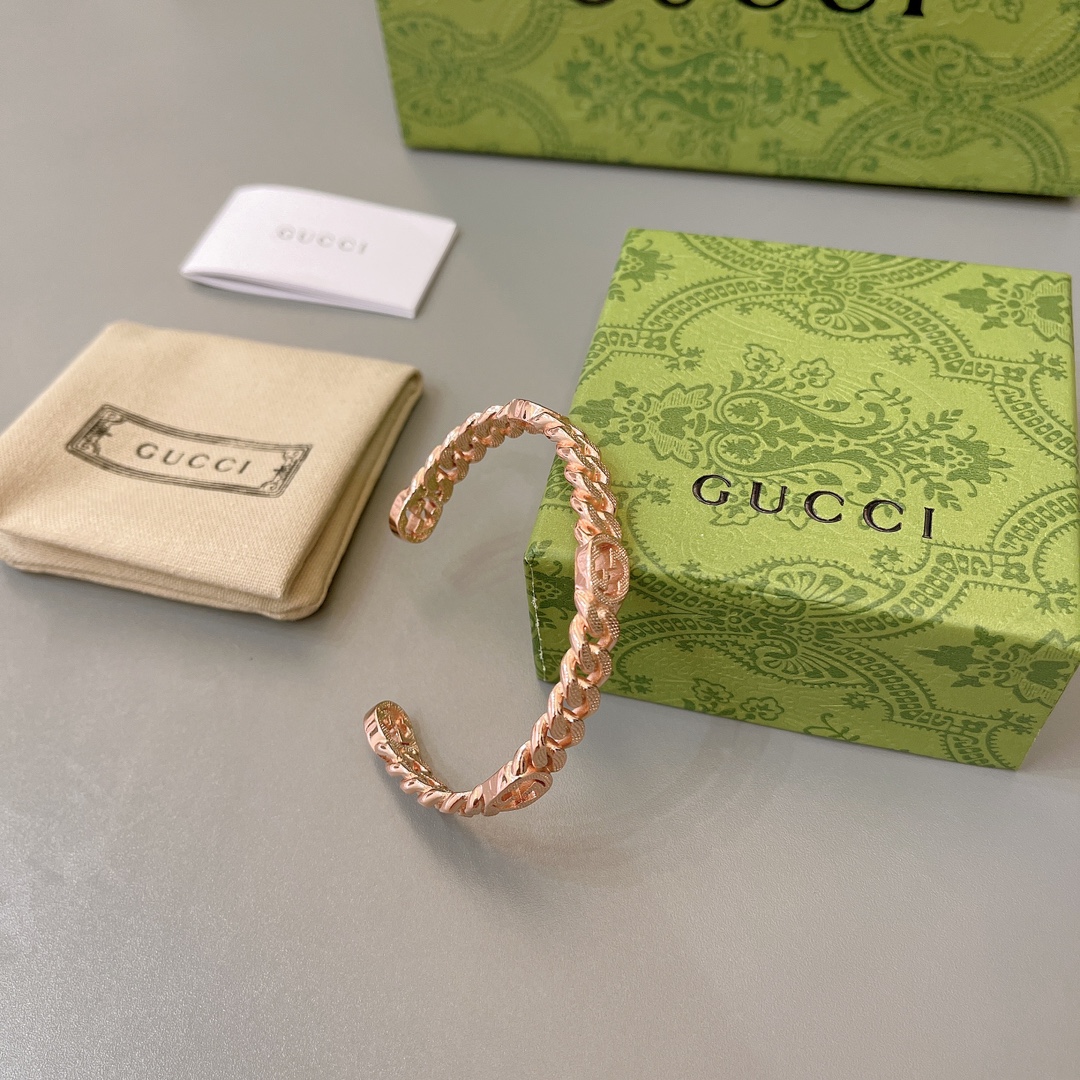 GUCCI bracelet