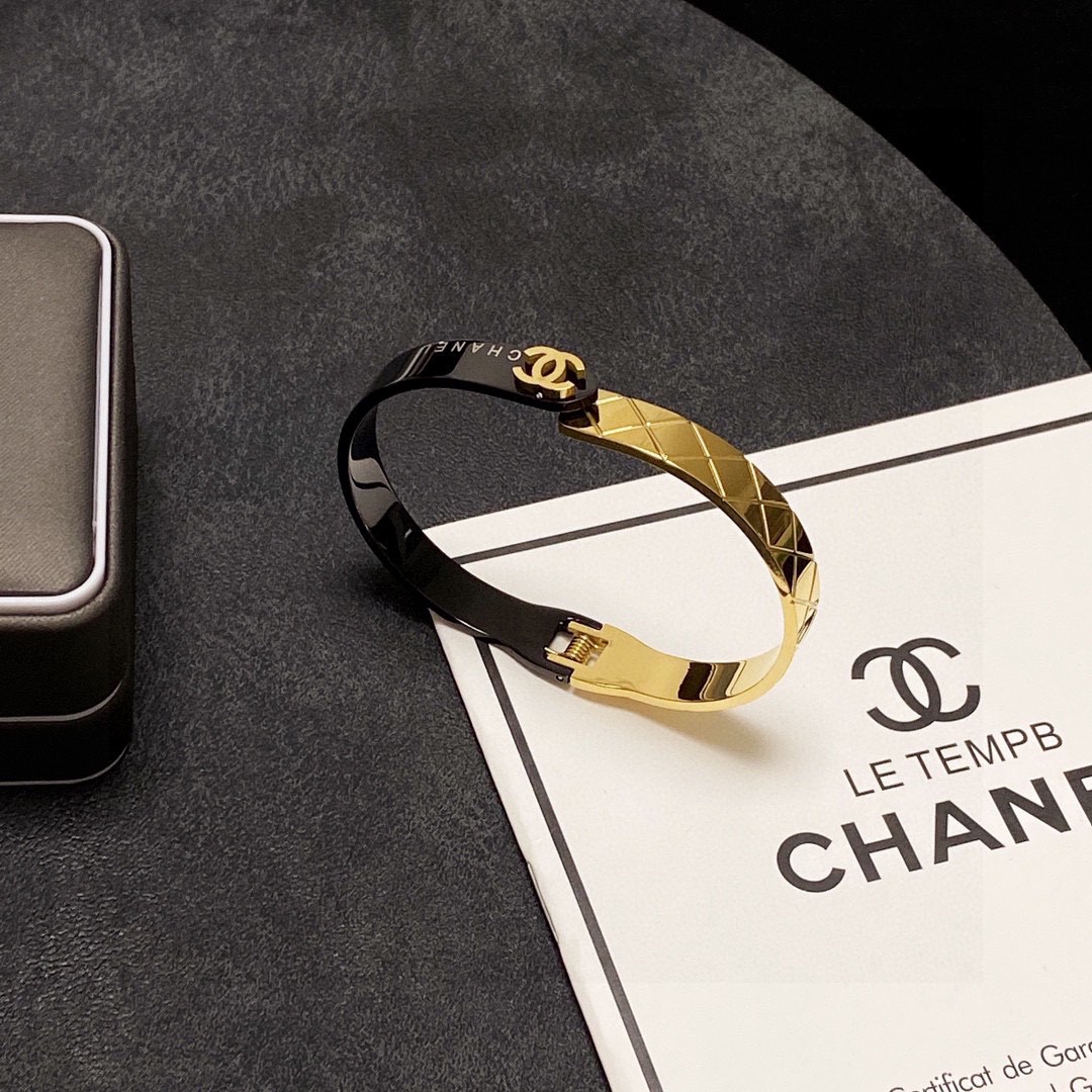 Chanel bracelet