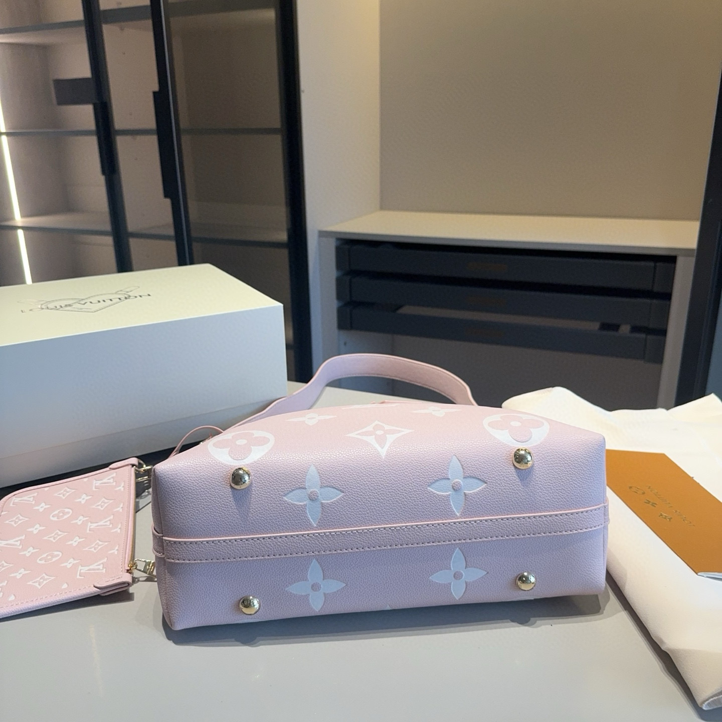️LV Louis Vuitton Strawberry Milk Print Collection Speedy 20 Travel Bag
