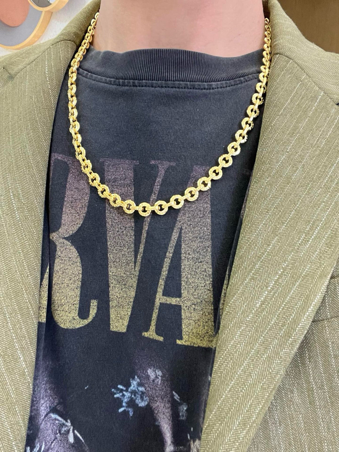 Bulgari necklace made of V gold