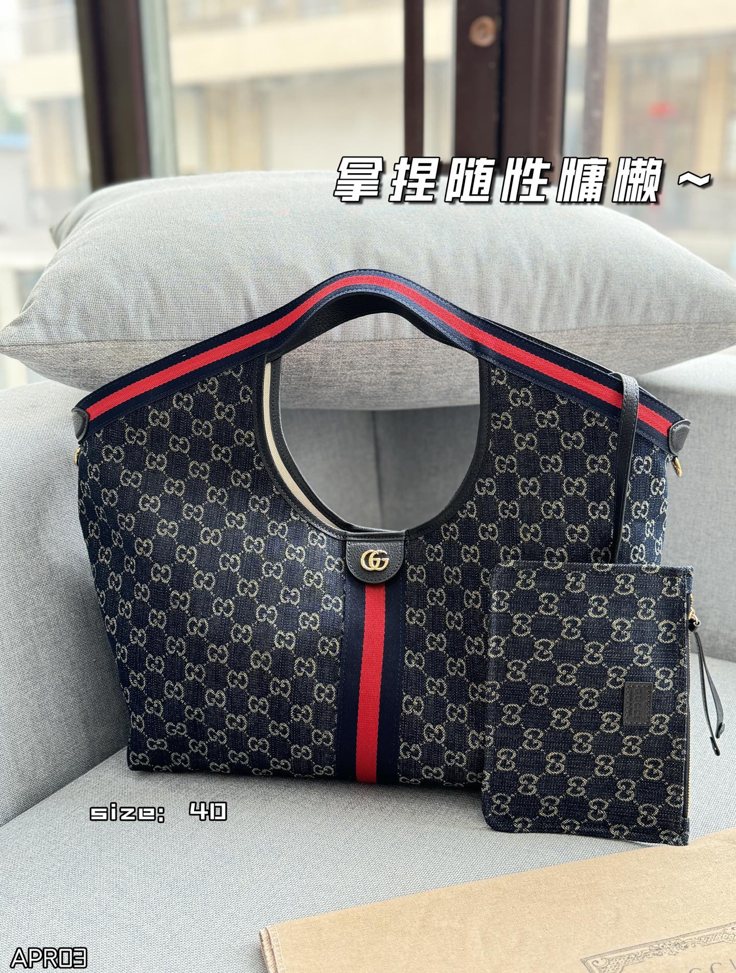 Gucci shoulder handbag
