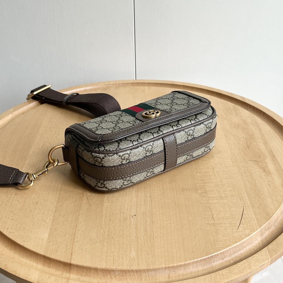 Gucci Ophidia Bag Classic Magnetic Snap Closure