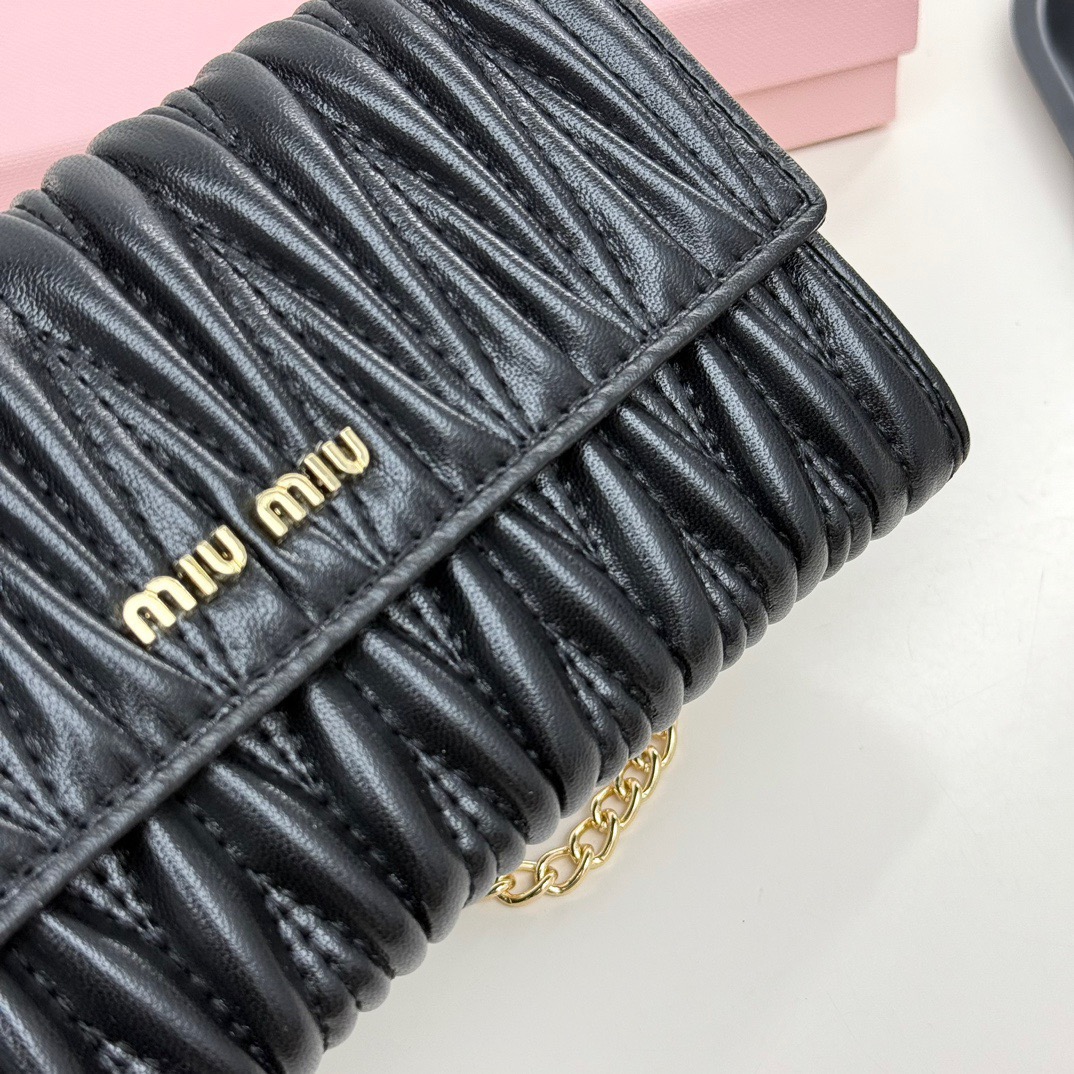MIUMIU Chain Bag