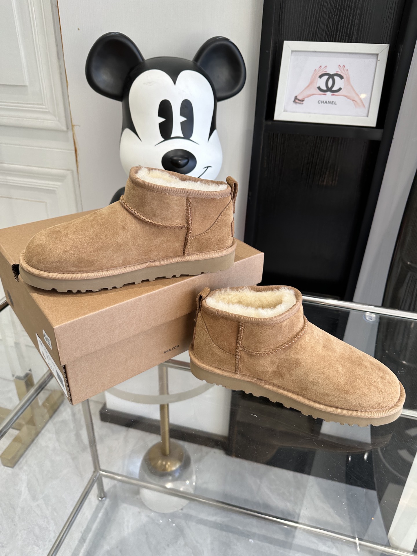 New UGG classic snow boots