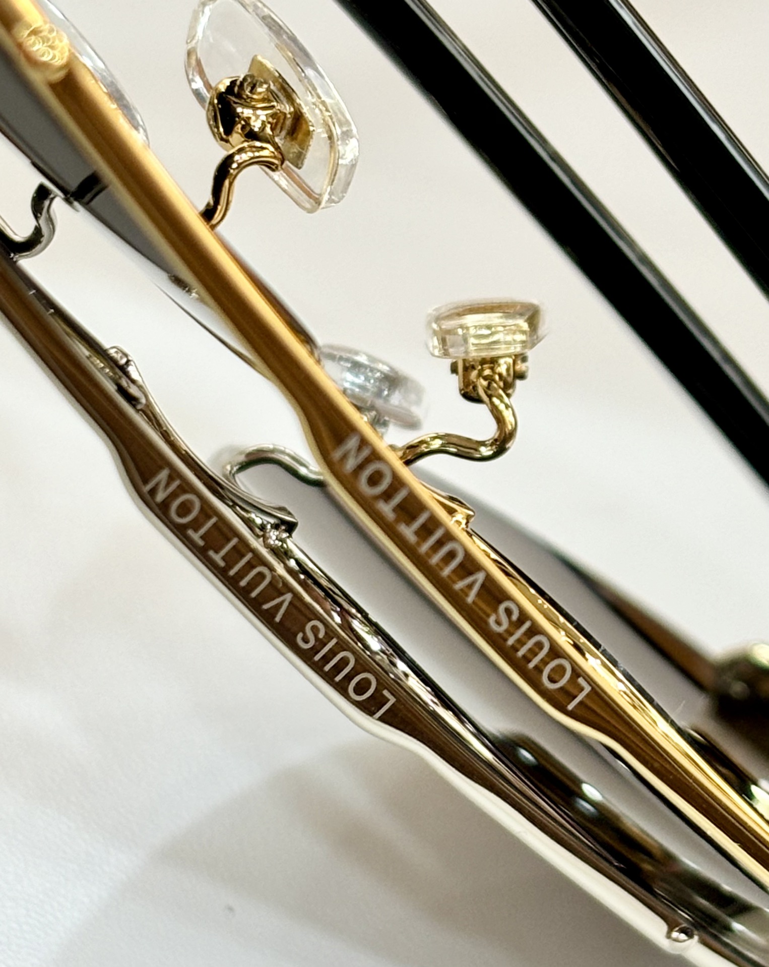 LV high-quality sunglasses