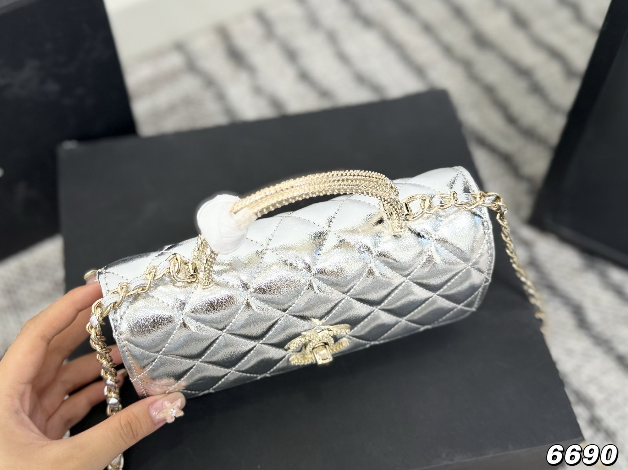 Chanel woc chain crossbody bag
