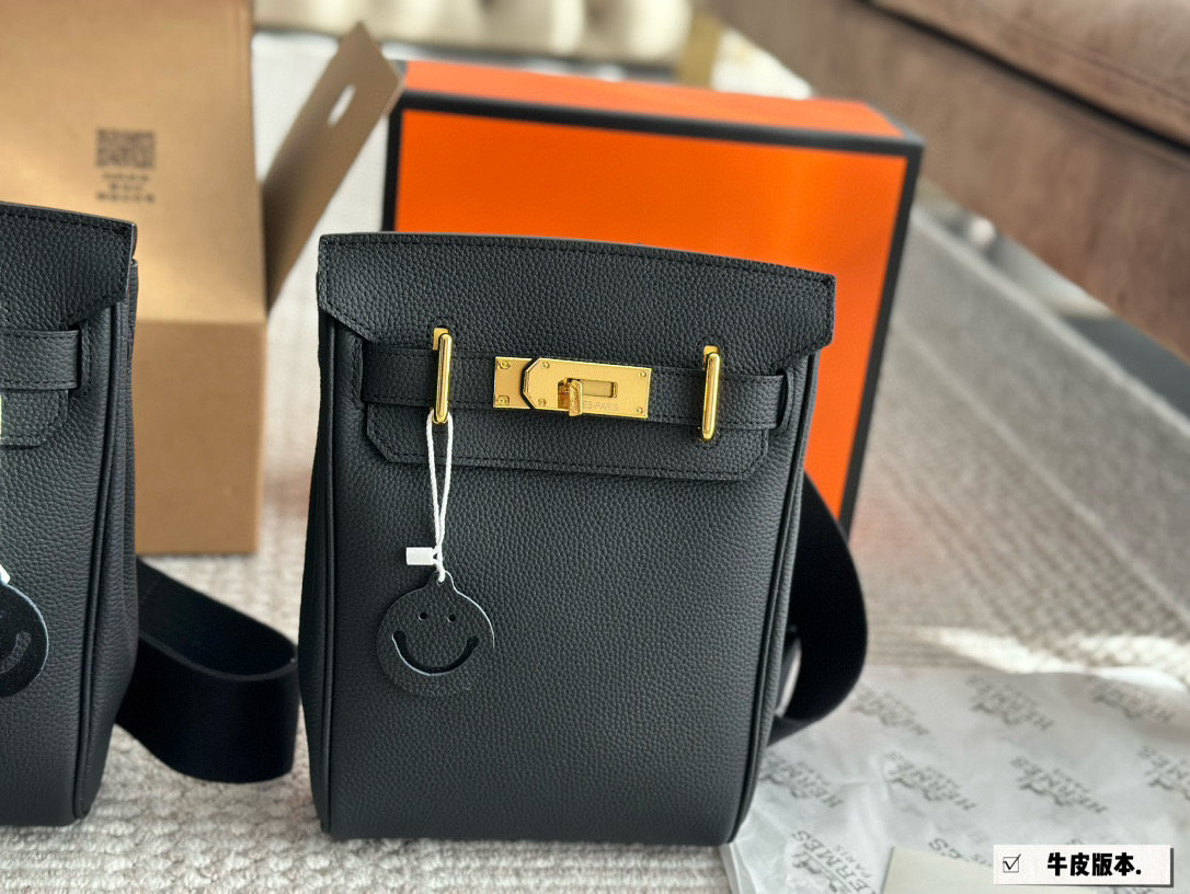 Hermes HAC A DOS chest bag
