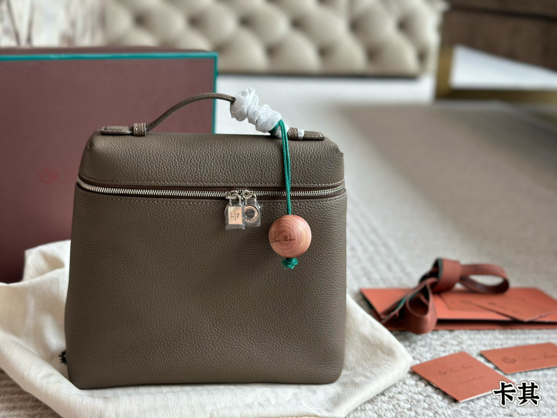 Loro Piana extra pocket shoulder bag